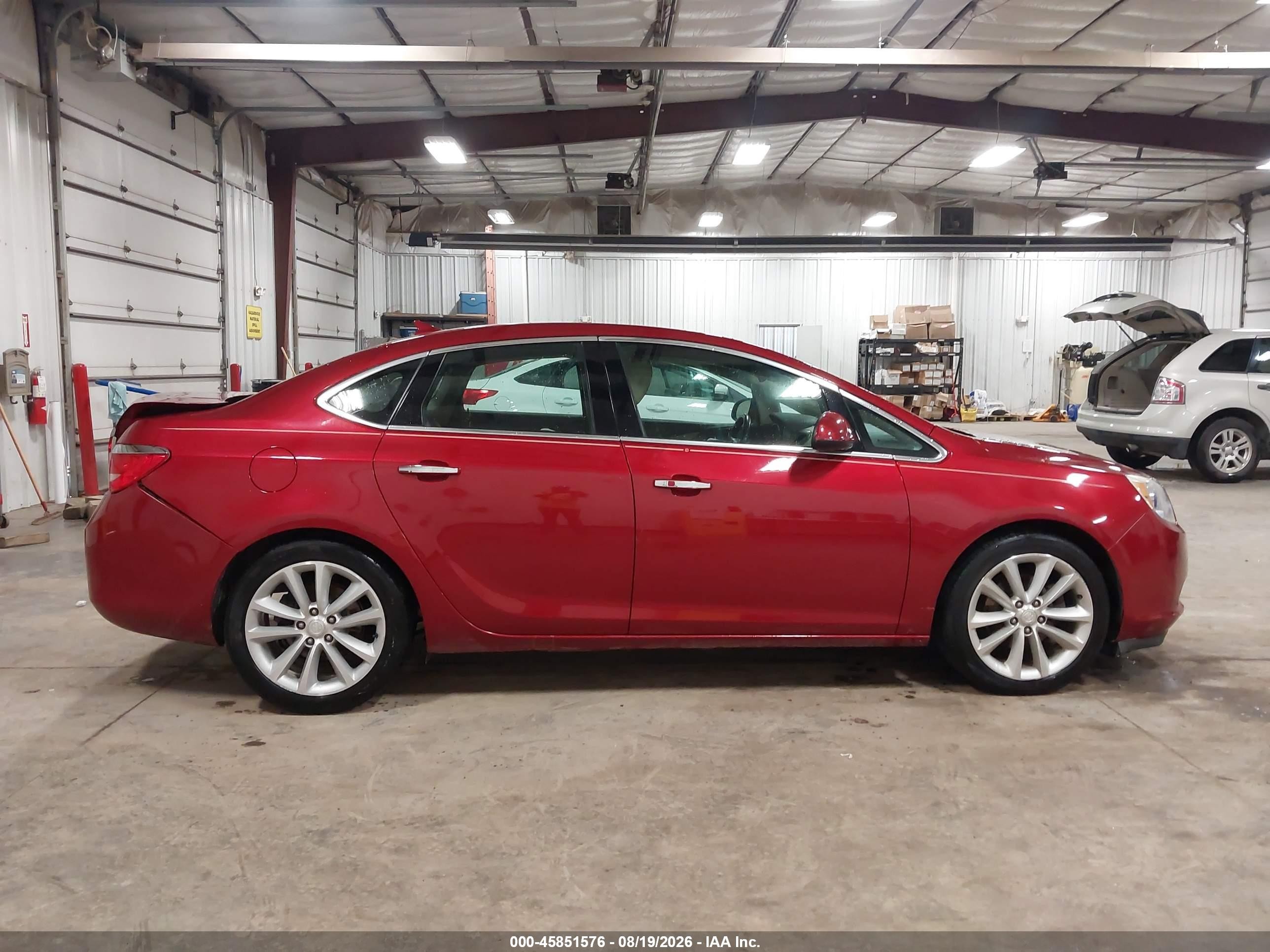 2012 Buick Verano Leather Group Красный vin: 1G4PS5SK3C4143232