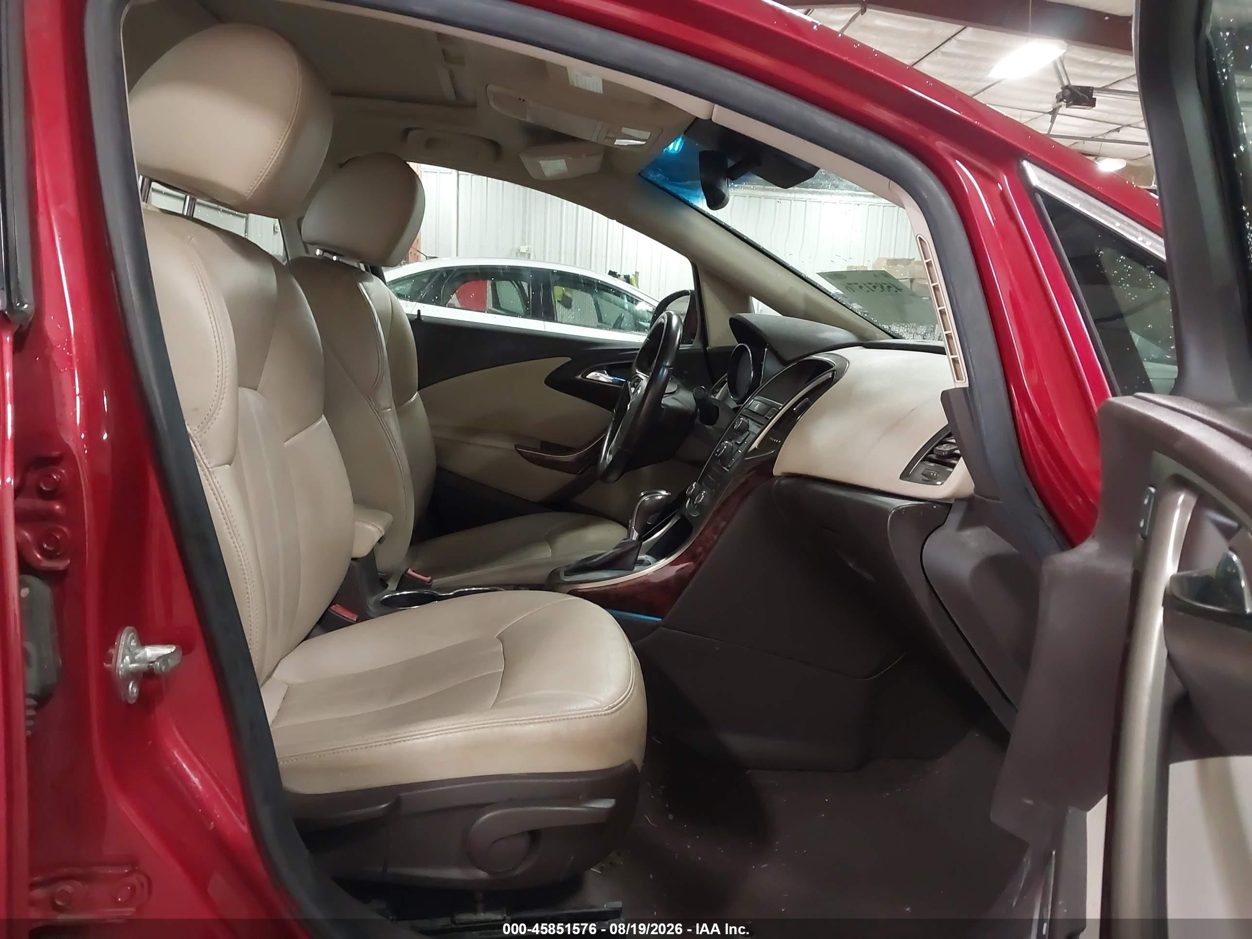 2012 Buick Verano Leather Group Красный vin: 1G4PS5SK3C4143232