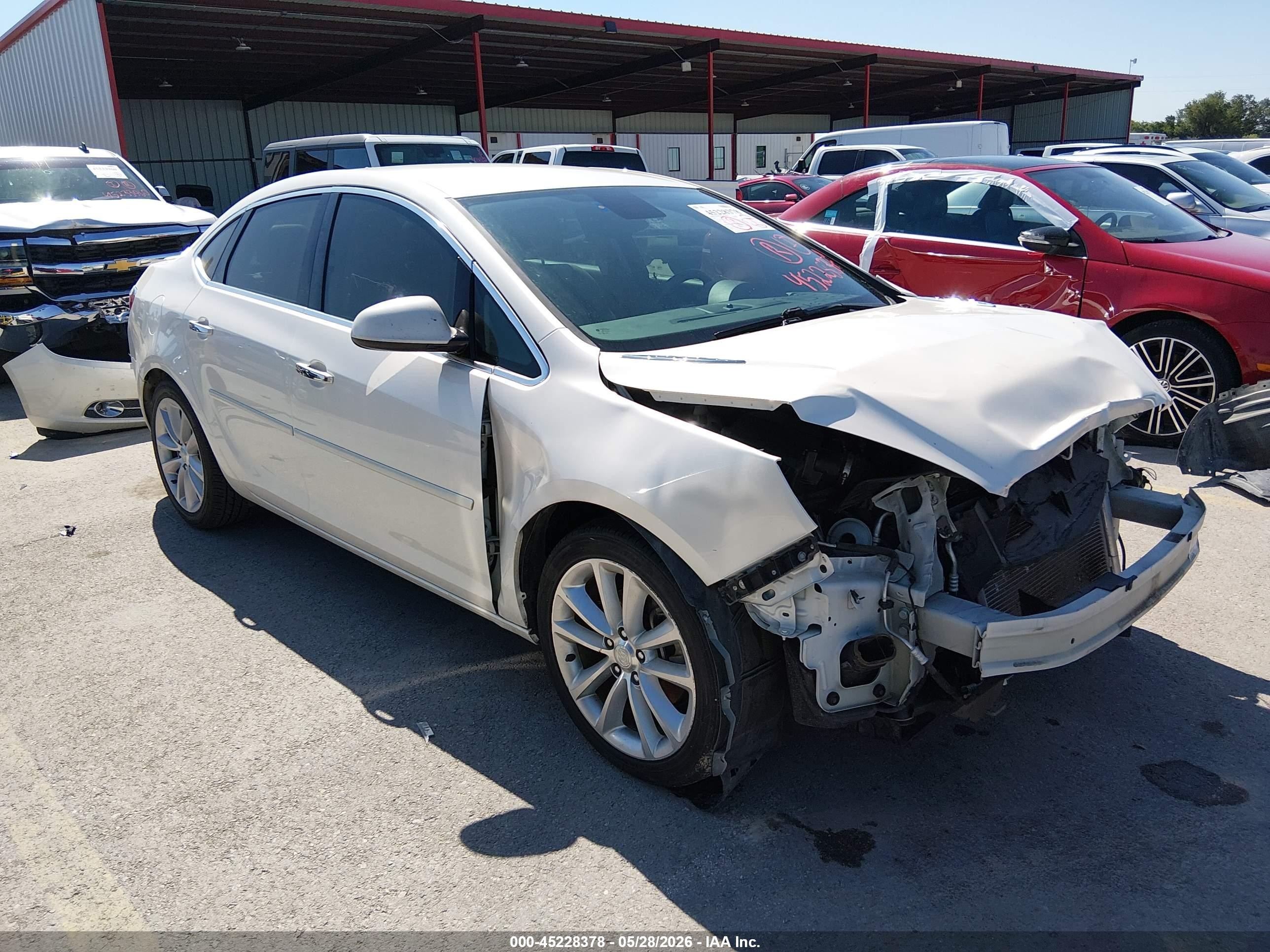 2013 Buick Verano Leather Group White vin: 1G4PS5SK3D4171047