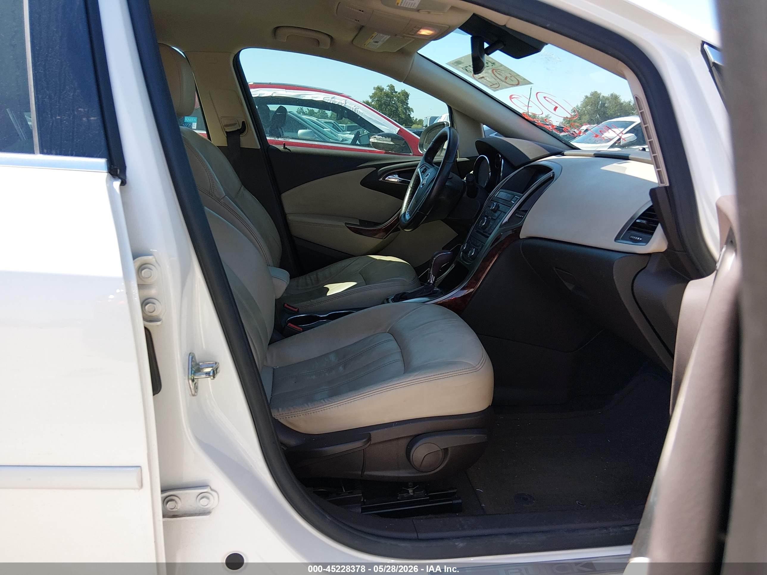 2013 Buick Verano Leather Group White vin: 1G4PS5SK3D4171047