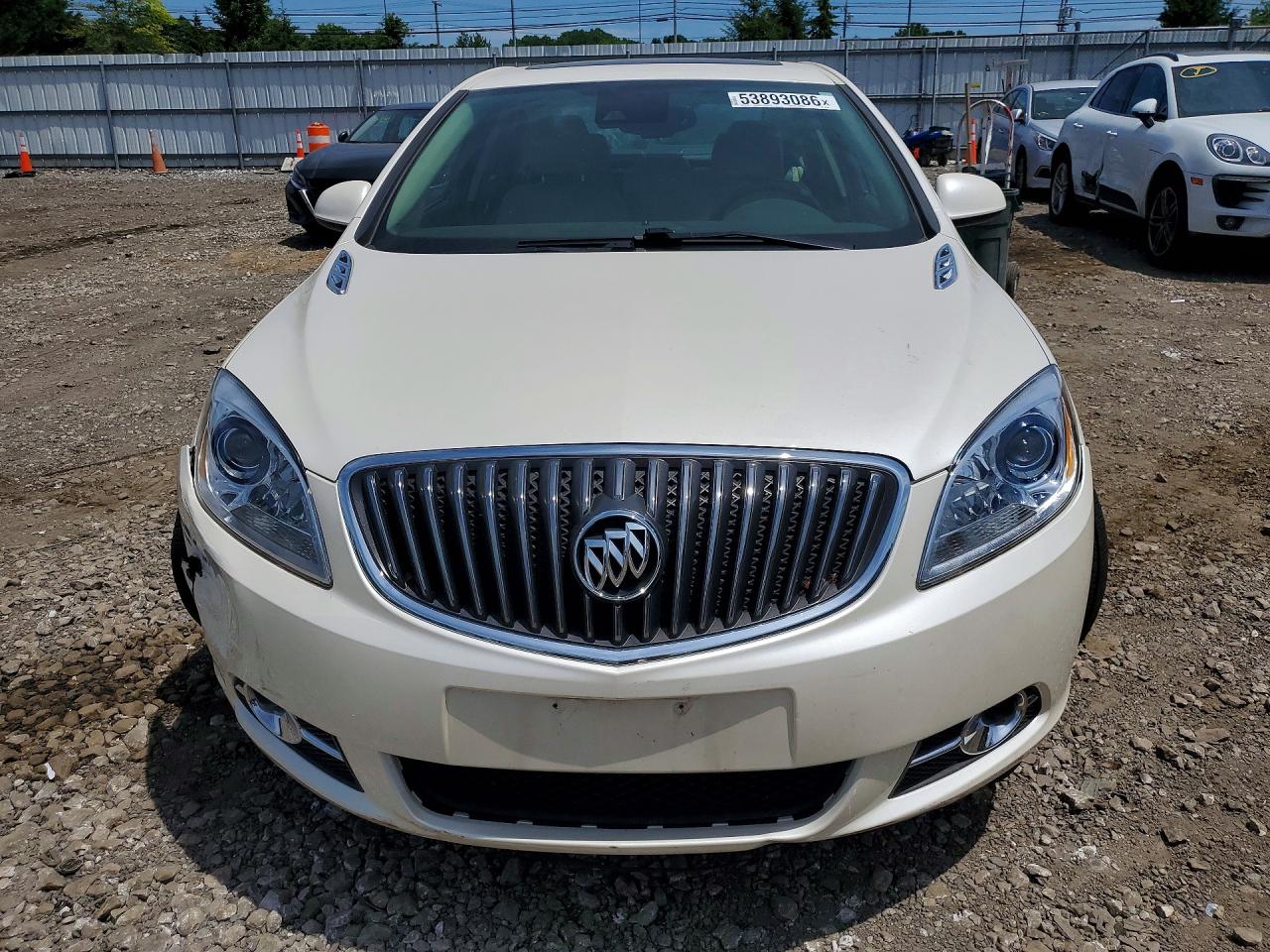 2015 Buick Verano White vin: 1G4PS5SK3F4155918
