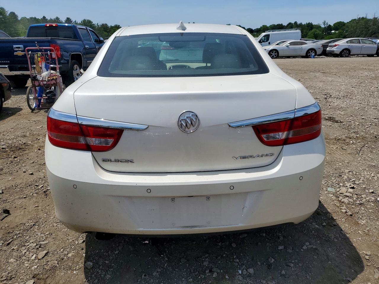 2015 Buick Verano White vin: 1G4PS5SK3F4155918