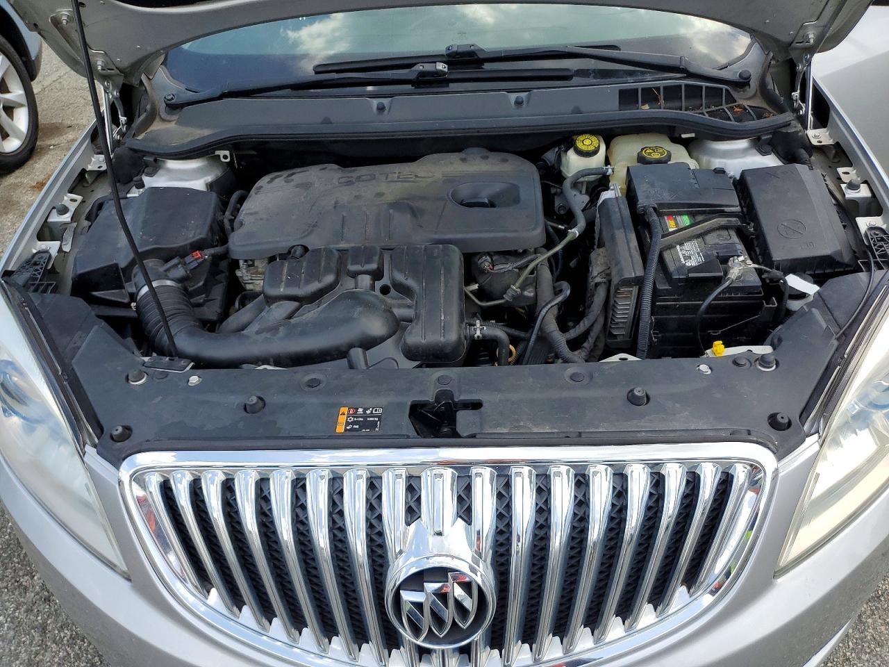 2015 Buick Verano Silver vin: 1G4PS5SK3F4171620