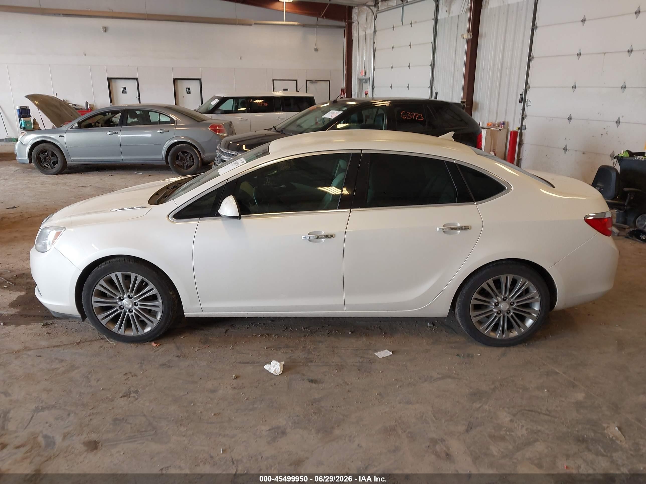 2013 Buick Verano Leather Group White vin: 1G4PS5SK4D4132953