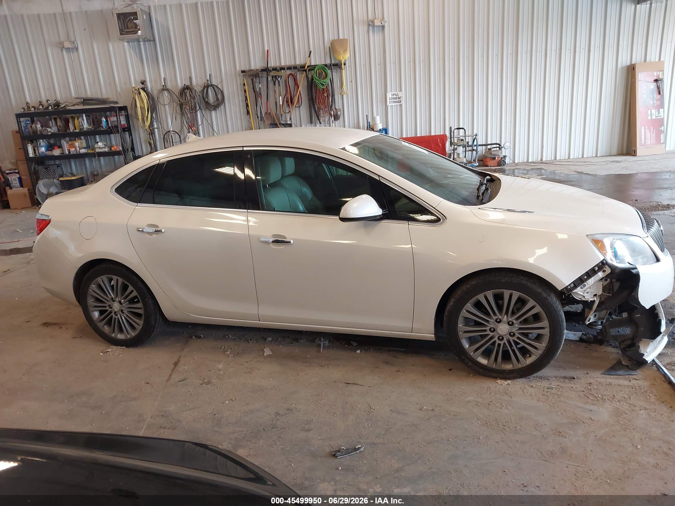 2013 Buick Verano Leather Group White vin: 1G4PS5SK4D4132953