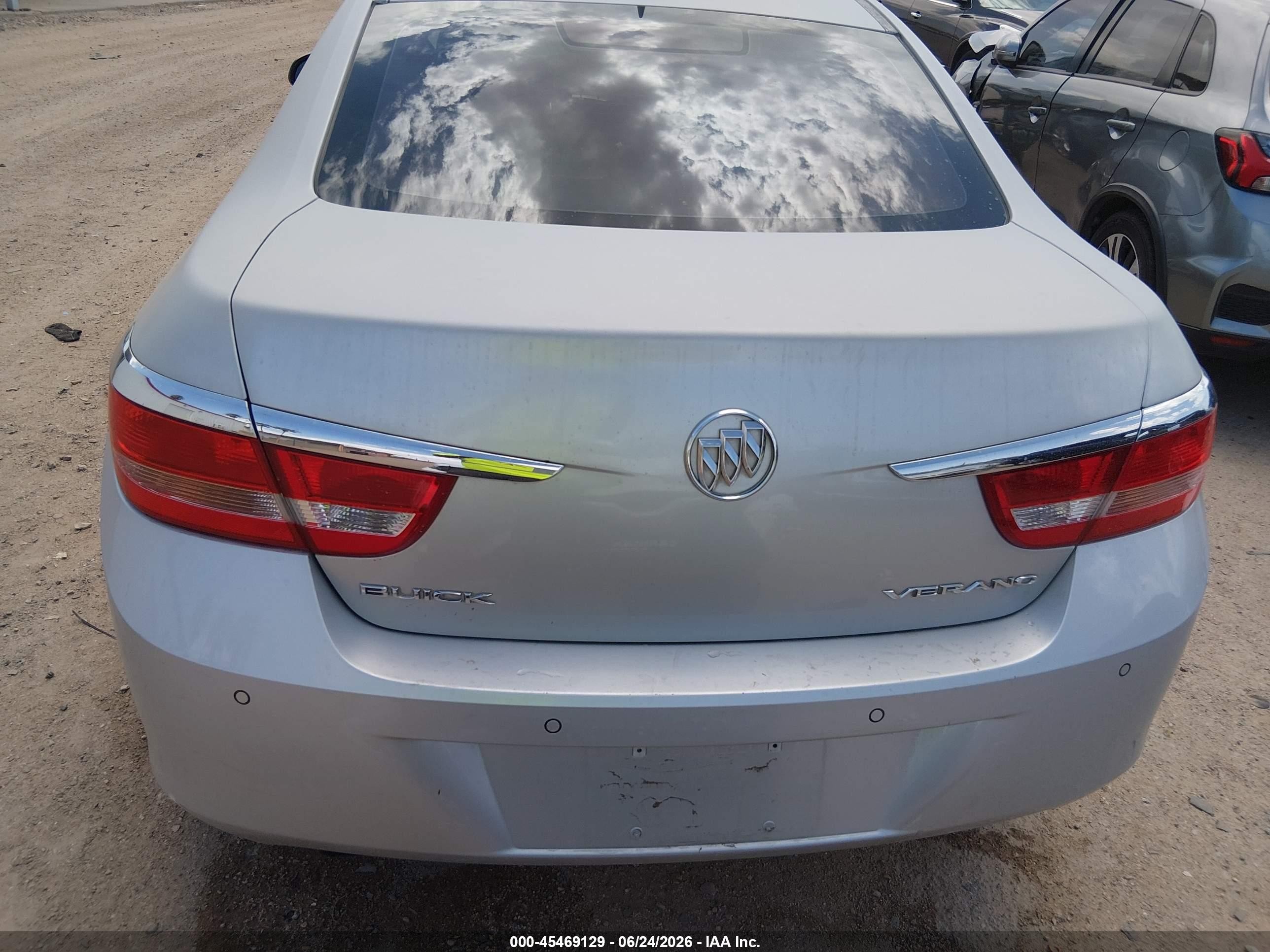 2013 Buick Verano Leather Group Silver vin: 1G4PS5SK4D4236116