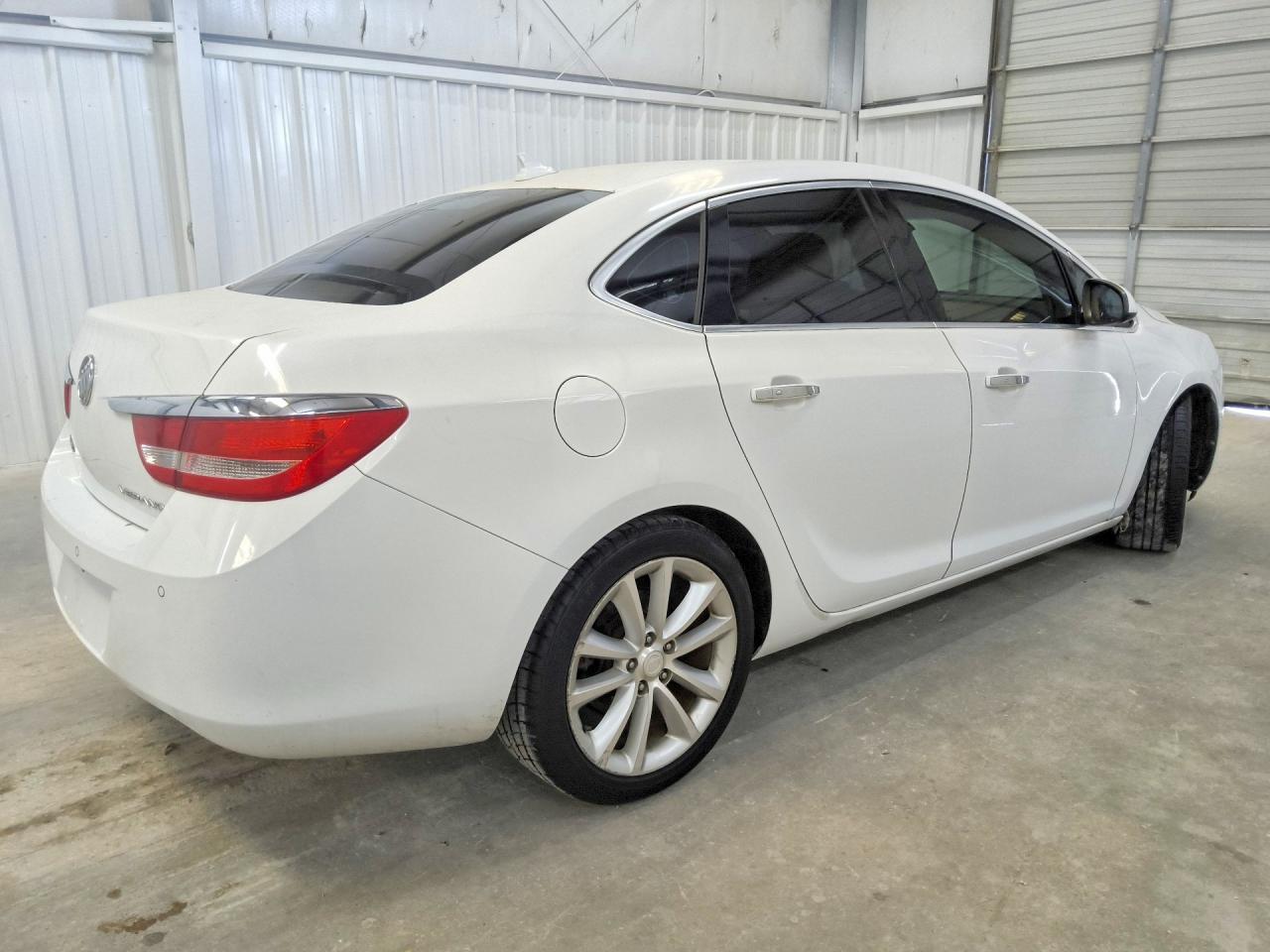 2013 Buick Verano White vin: 1G4PS5SK4D4248430