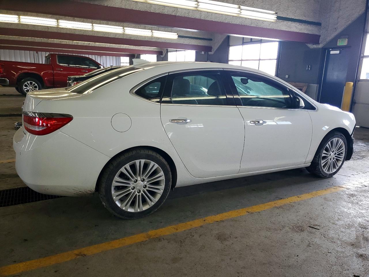 2015 Buick Verano White vin: 1G4PS5SK4F4144524