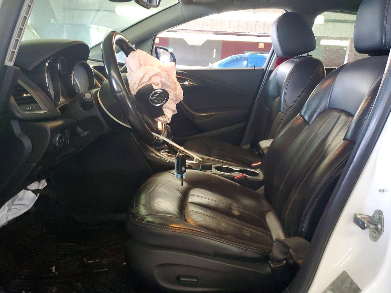 2015 Buick Verano White vin: 1G4PS5SK4F4144524