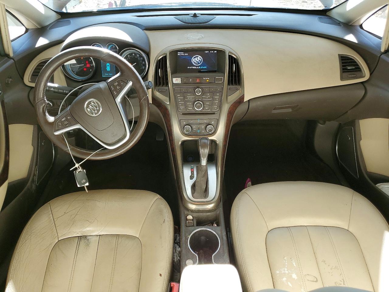 2015 Buick Verano Cream vin: 1G4PS5SK4F4200039