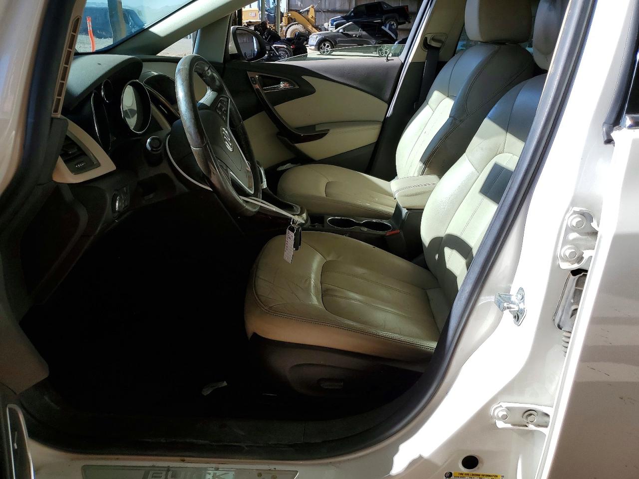 2015 Buick Verano Cream vin: 1G4PS5SK4F4200039