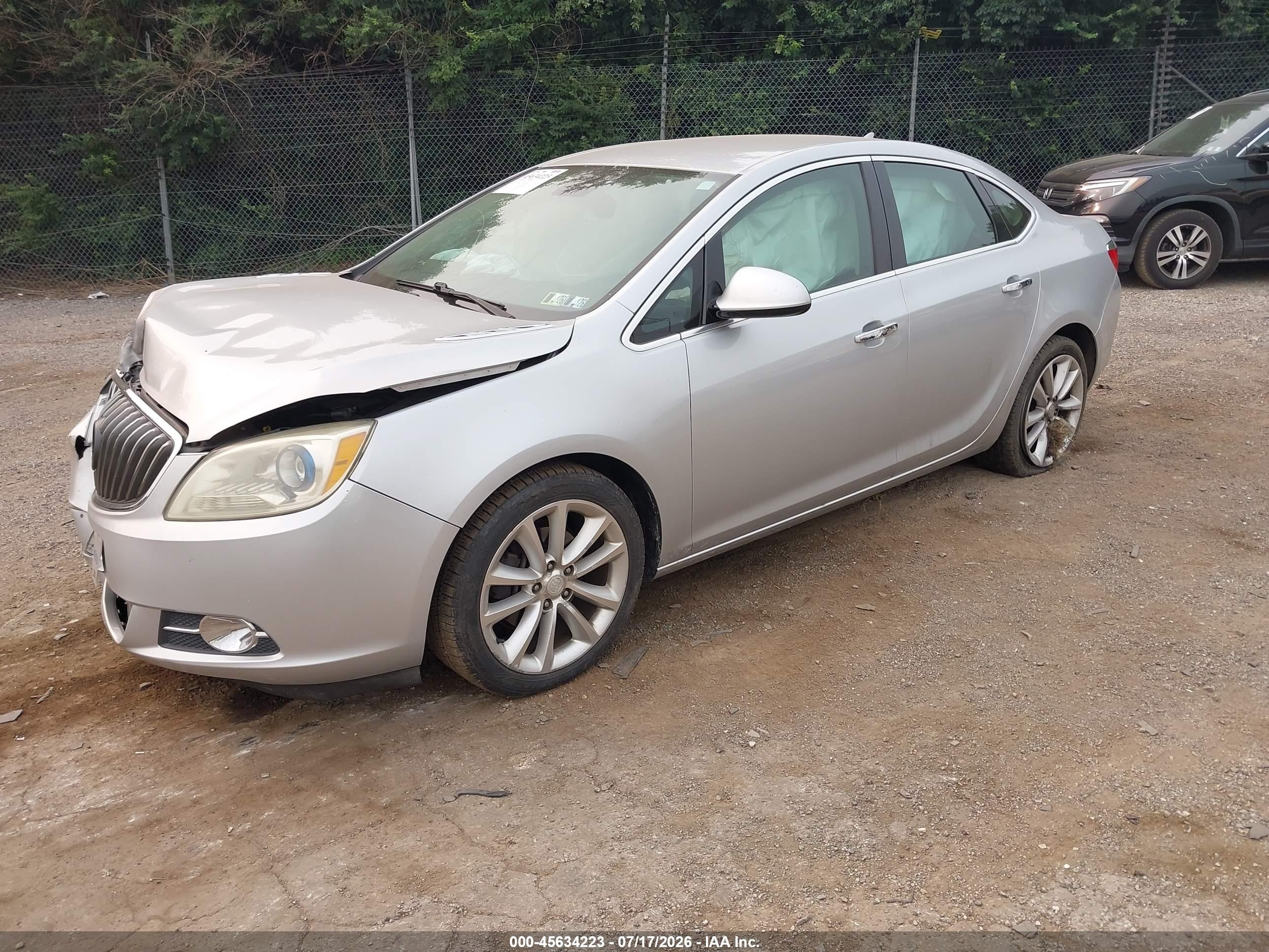2013 Buick Verano Leather Group Серебряный vin: 1G4PS5SK5D4182230