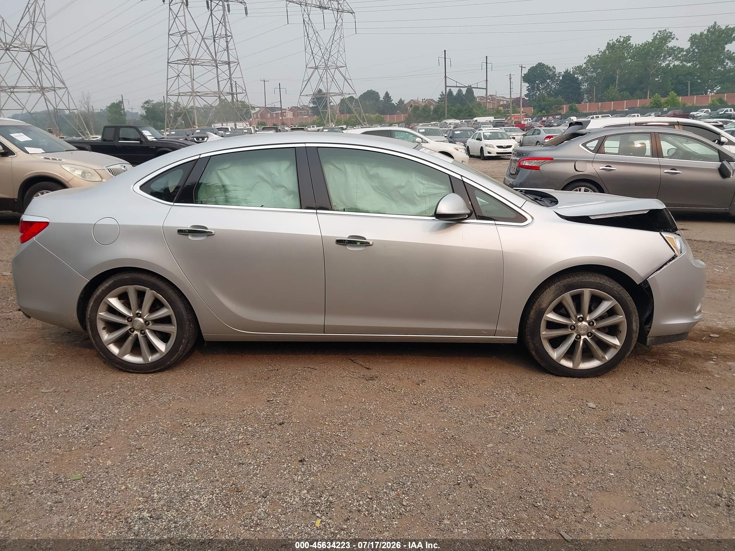 2013 Buick Verano Leather Group Серебряный vin: 1G4PS5SK5D4182230