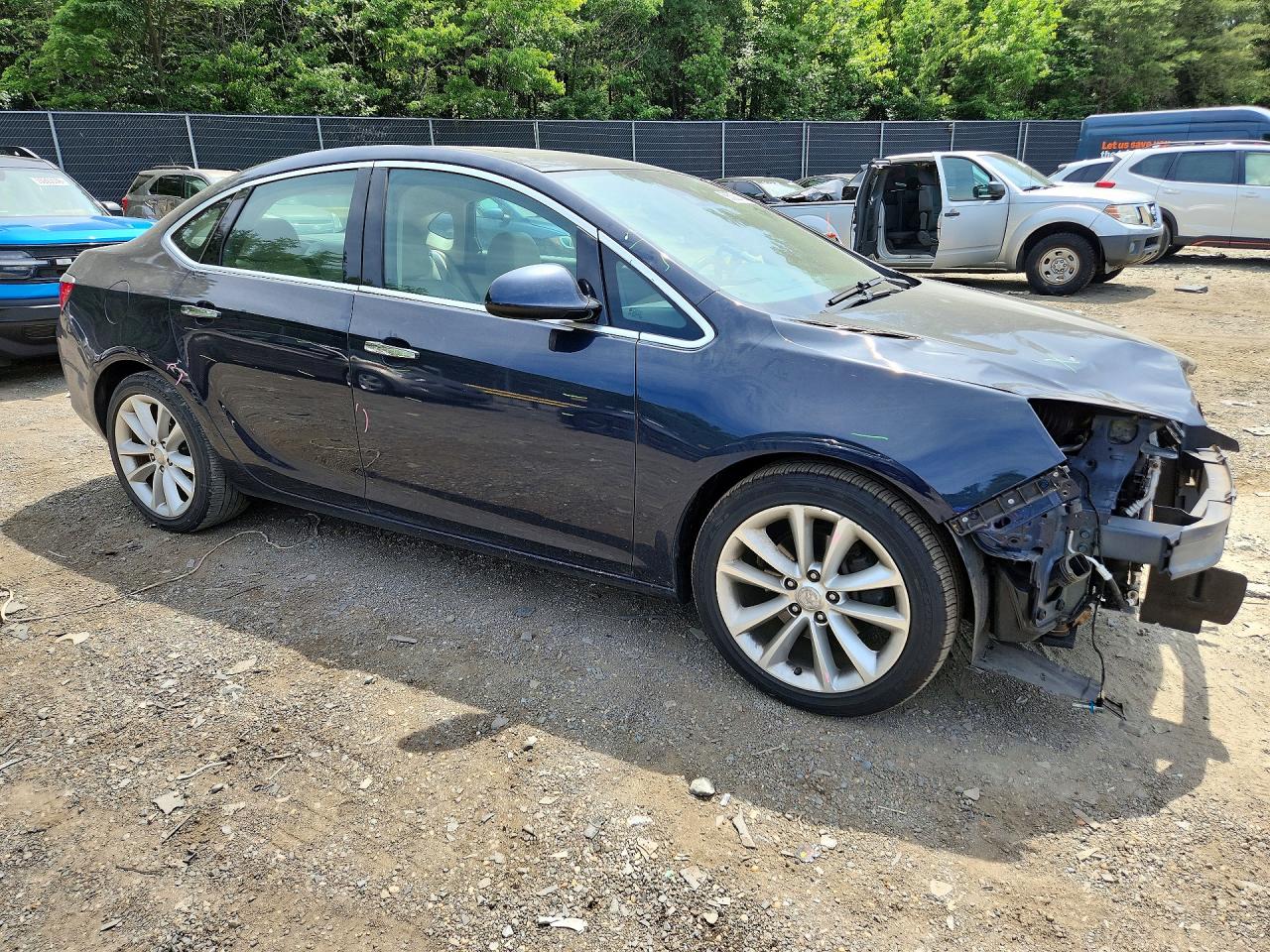 2015 Buick Verano Синий vin: 1G4PS5SK5F4150025
