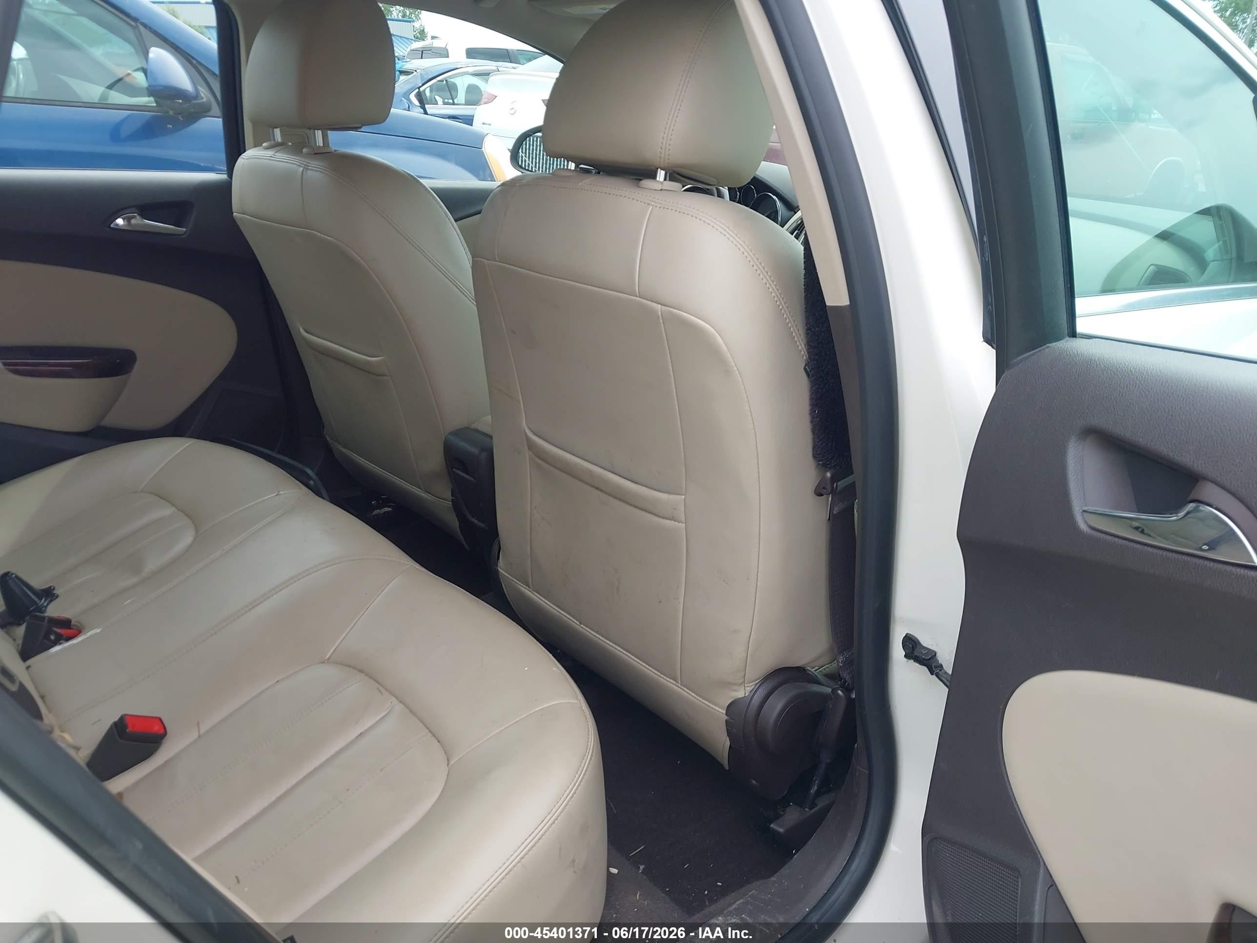 2015 Buick Verano Leather Group White vin: 1G4PS5SK5F4208554
