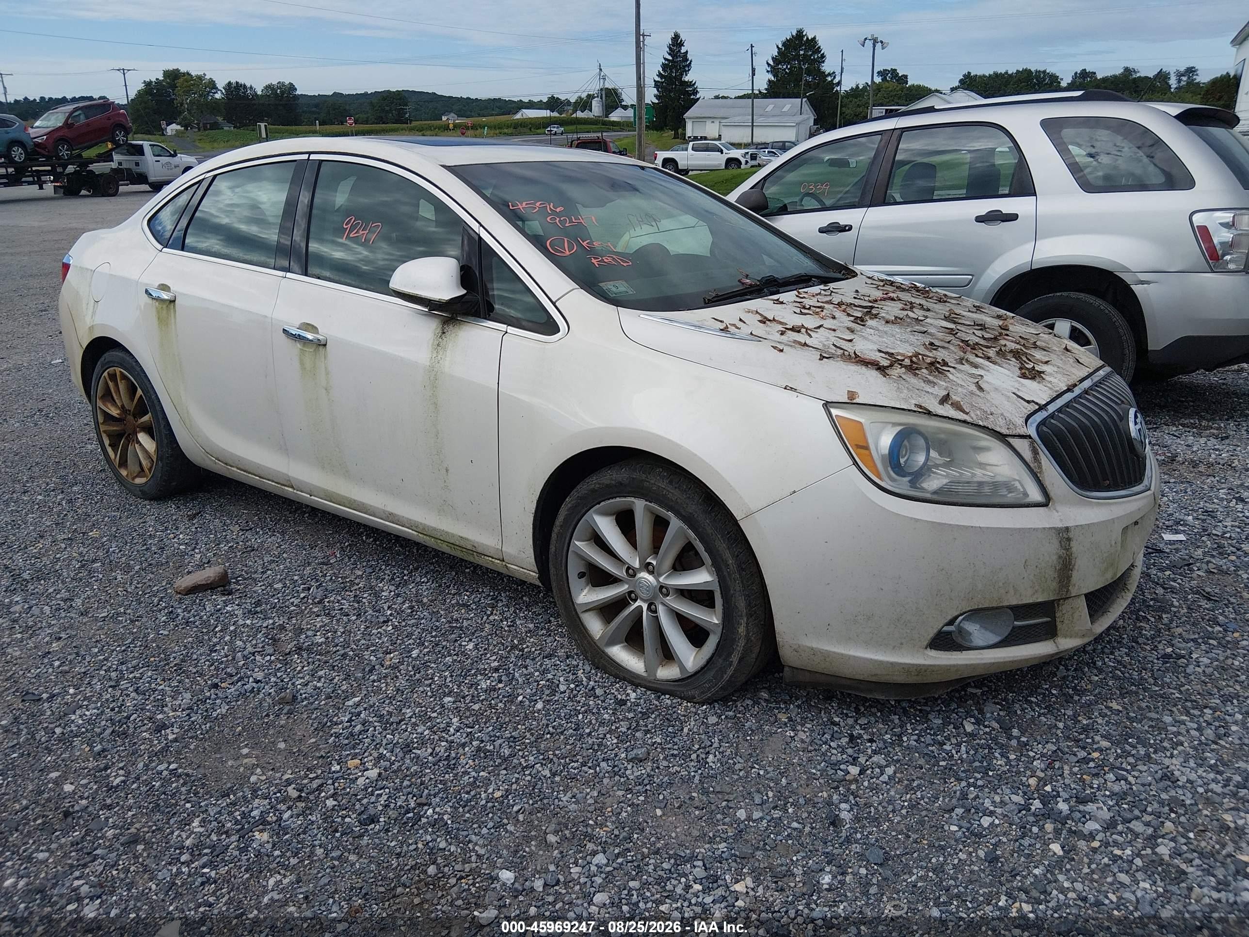 2013 Buick Verano Leather Group White vin: 1G4PS5SK6D4102434