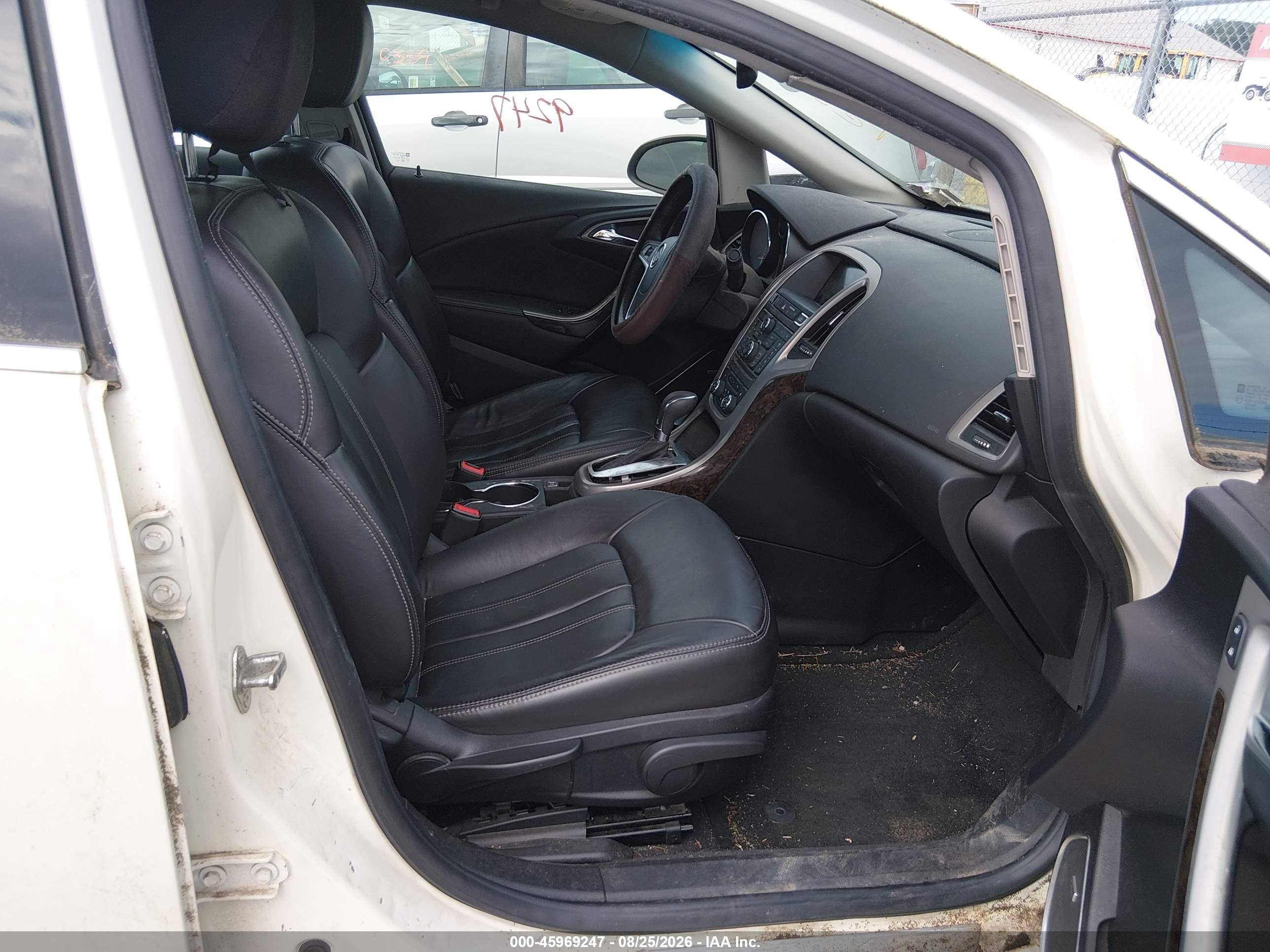2013 Buick Verano Leather Group White vin: 1G4PS5SK6D4102434