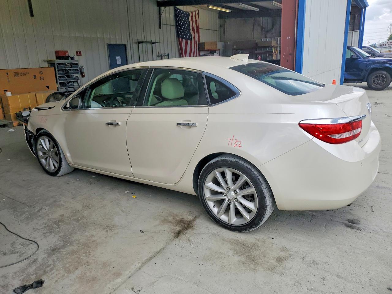 2015 Buick Verano Leather Beige vin: 1G4PS5SK6F4105983