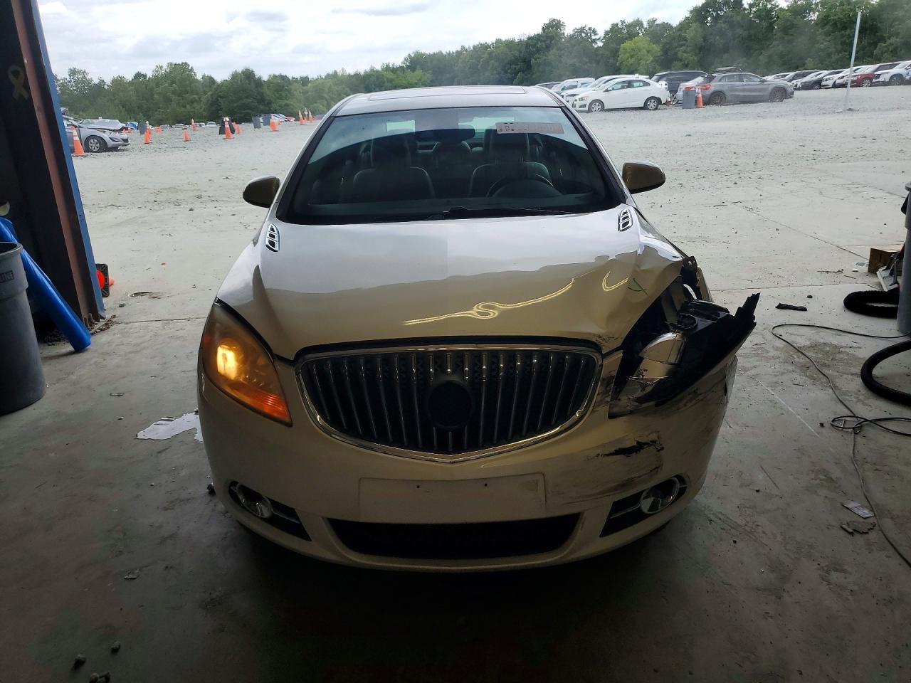 2015 Buick Verano Leather Beige vin: 1G4PS5SK6F4105983