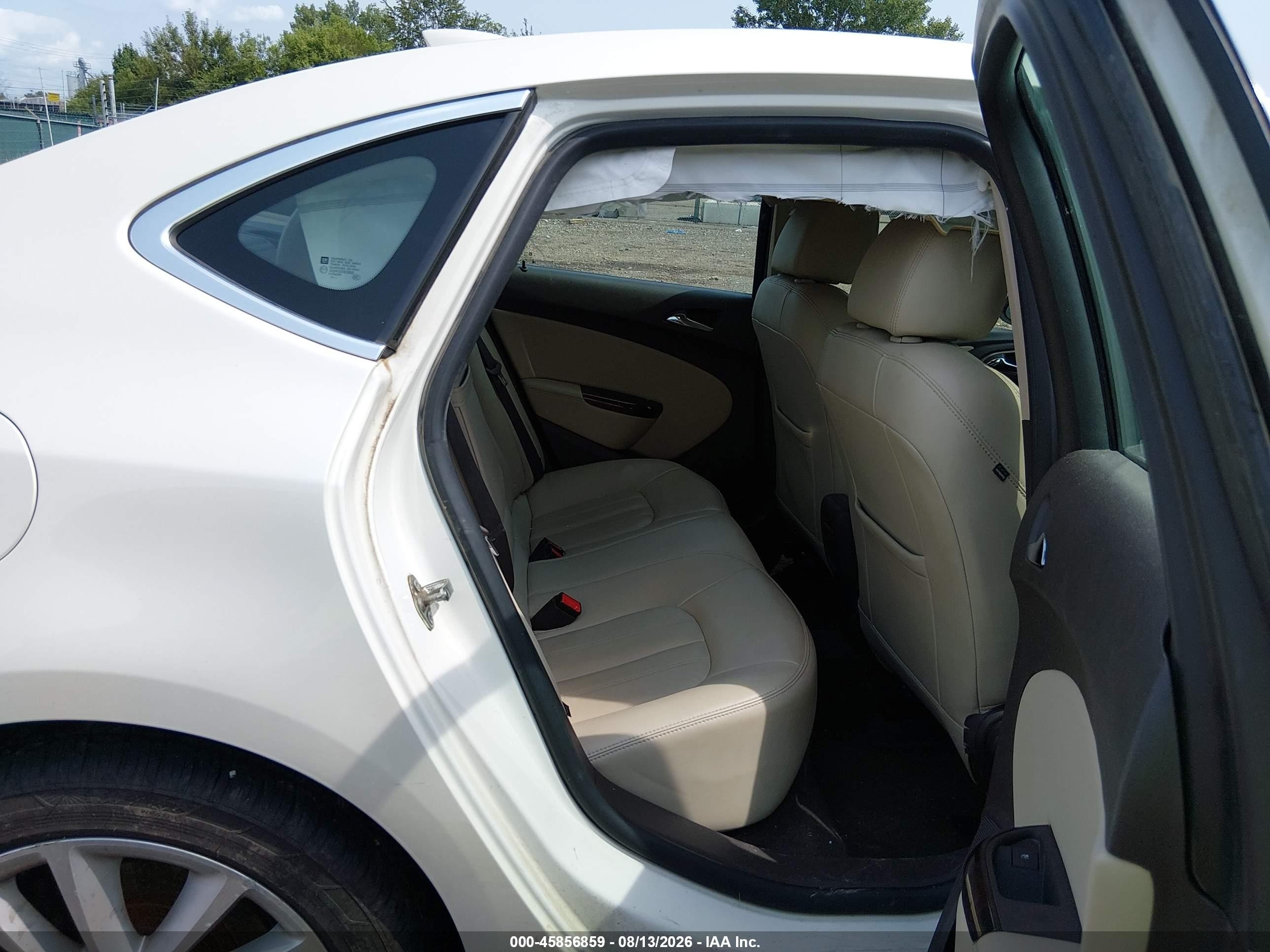 2015 Buick Verano Leather Group White vin: 1G4PS5SK6F4162250