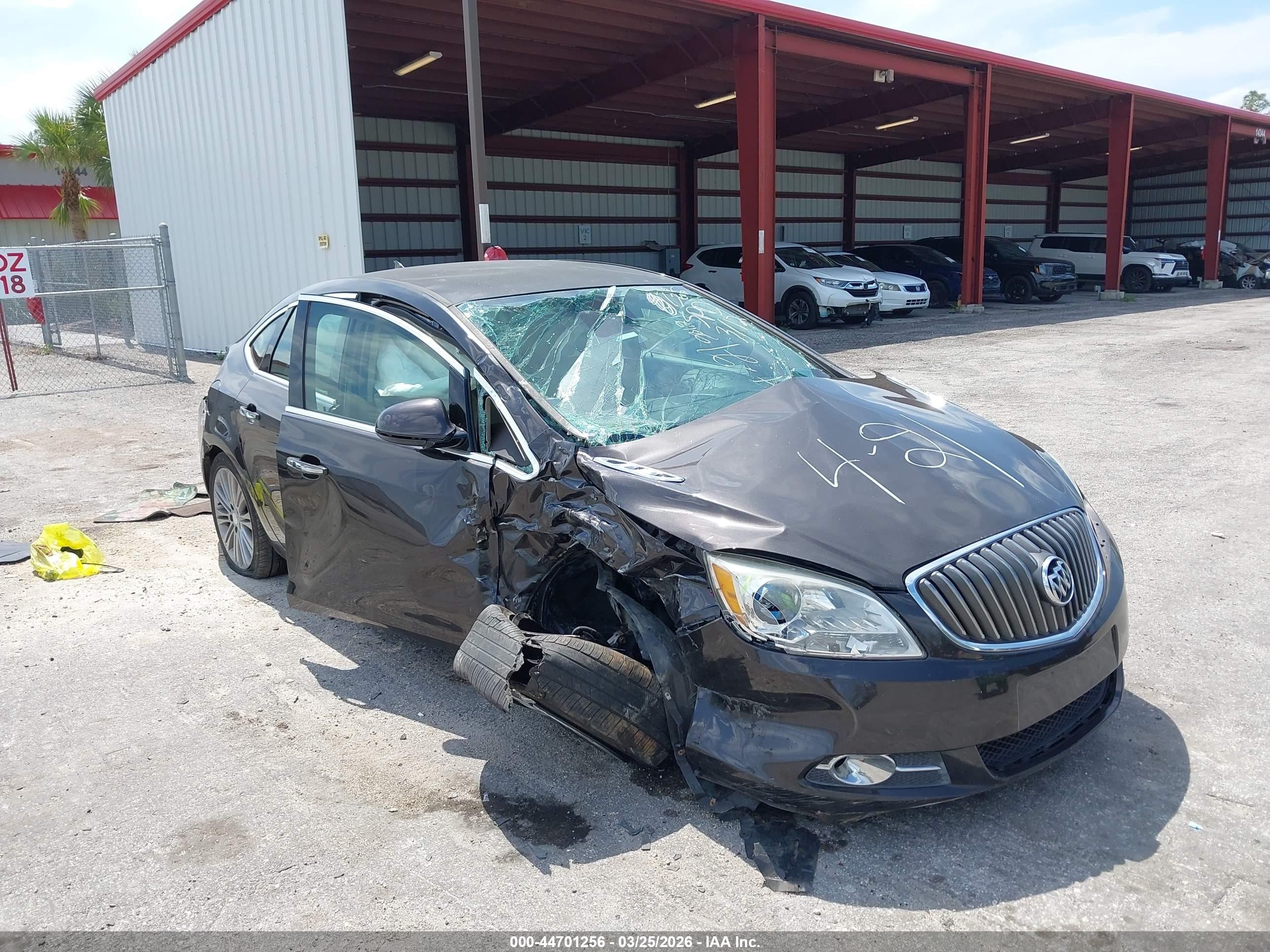 2012 Buick Verano Leather Group Коричневый vin: 1G4PS5SK7C4228736