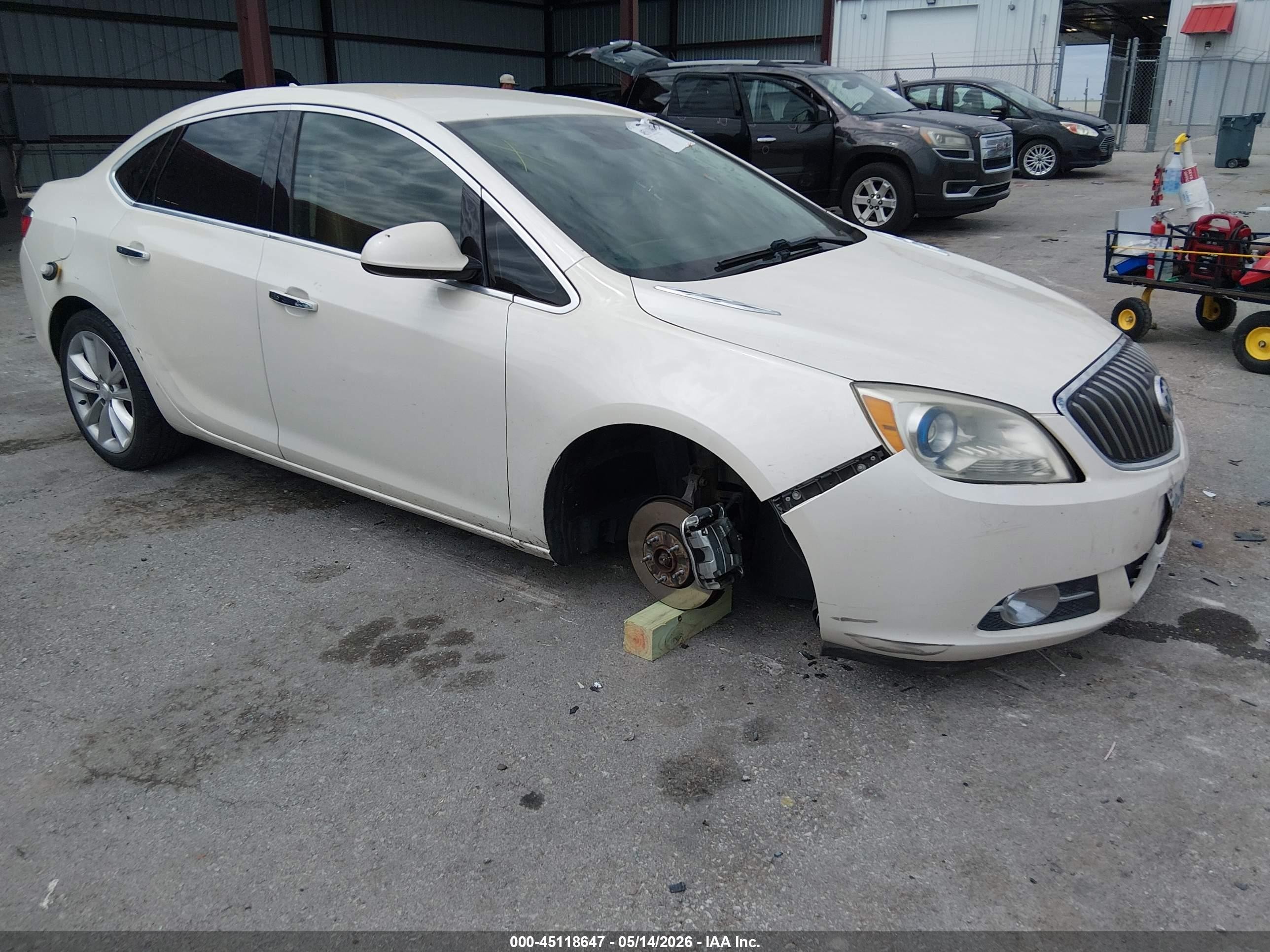 2013 Buick Verano Leather Group Кремовый vin: 1G4PS5SK7D4112292