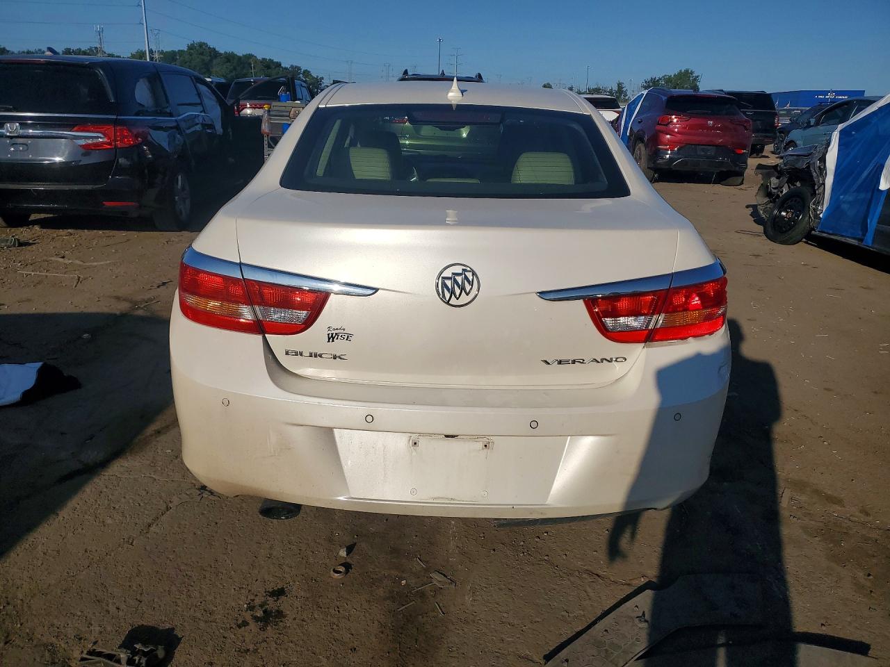2013 Buick Verano White vin: 1G4PS5SK7D4130095