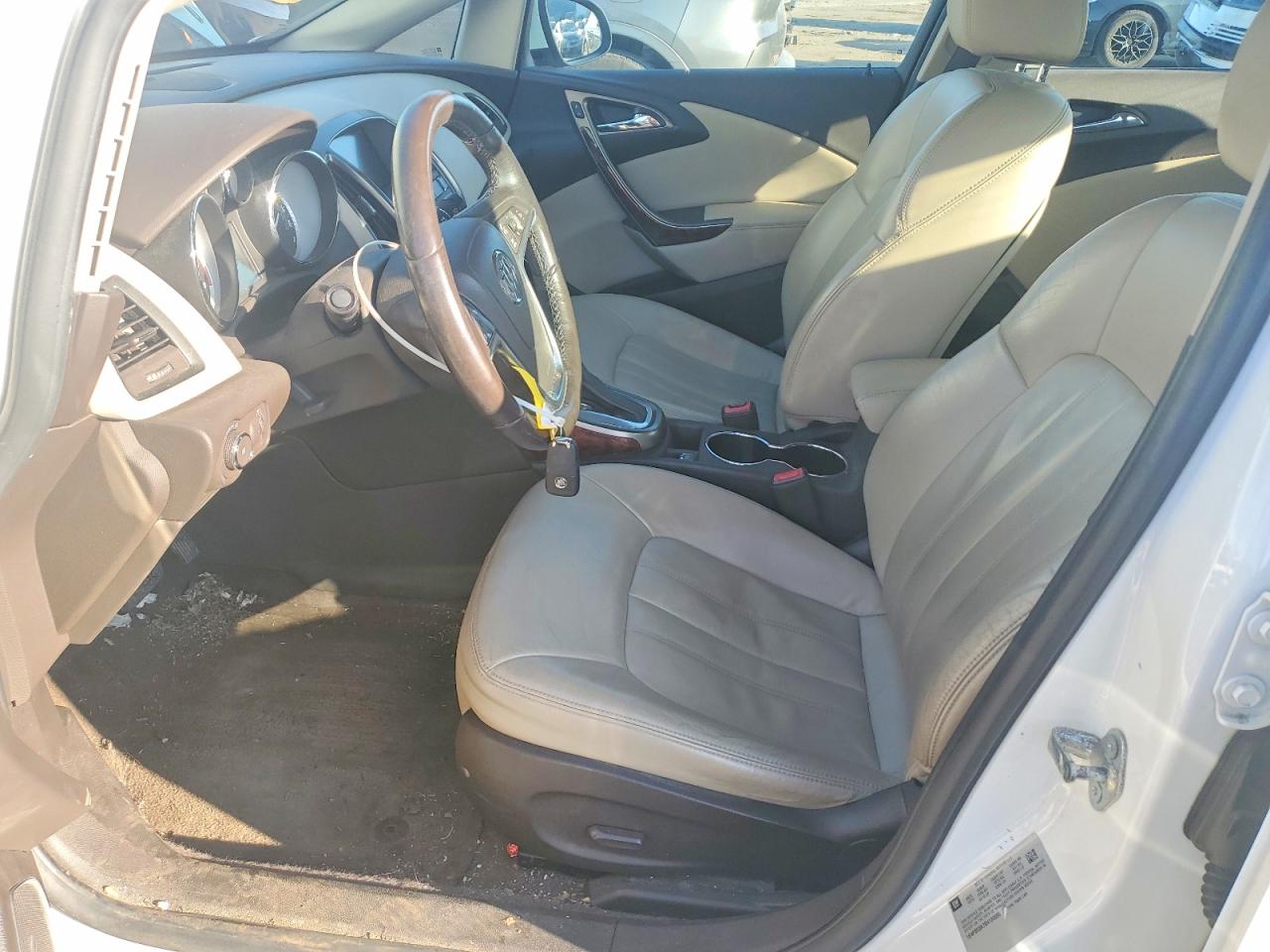2013 Buick Verano White vin: 1G4PS5SK7D4130095
