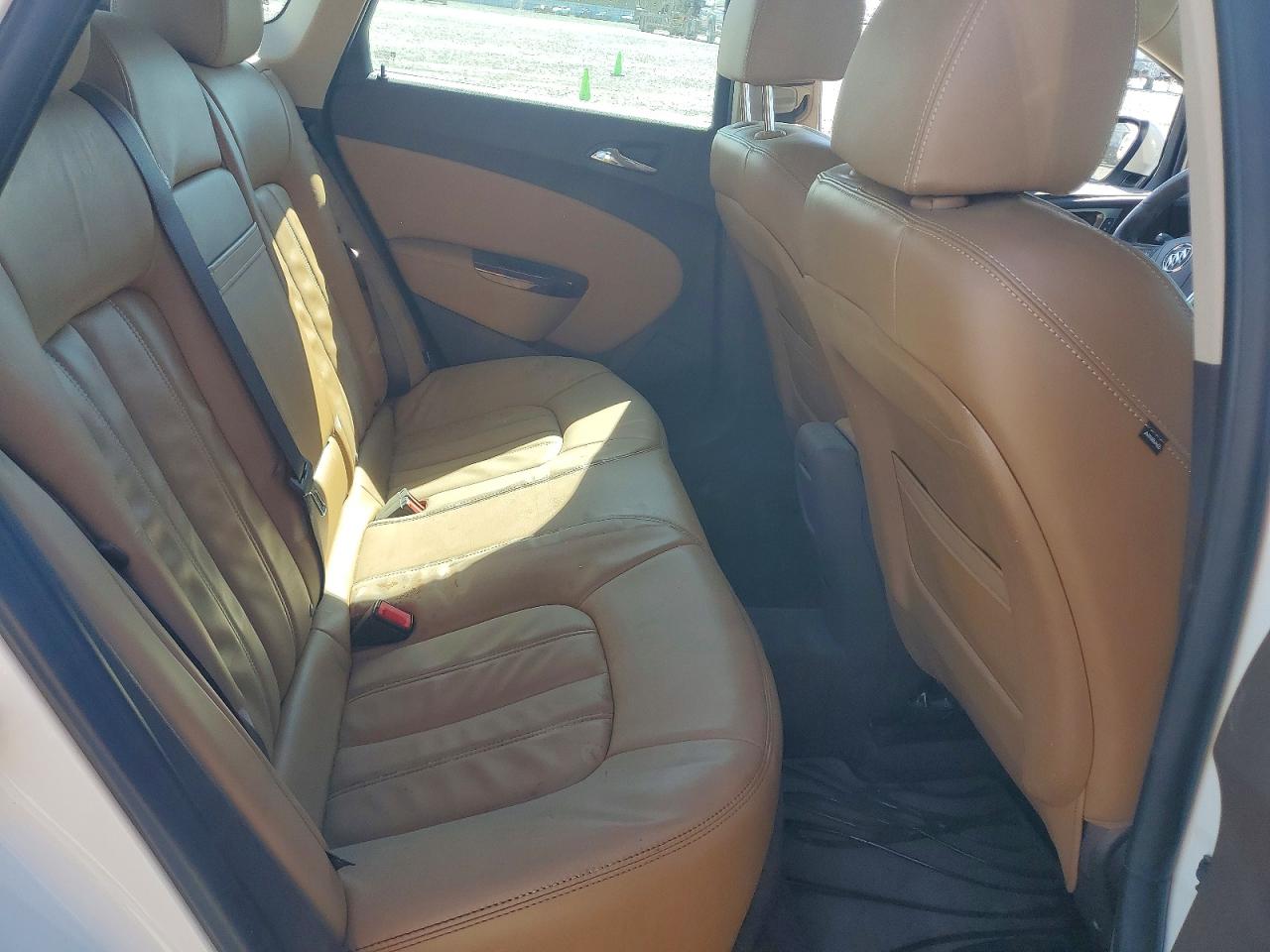2013 Buick Verano Beige vin: 1G4PS5SK7D4223571