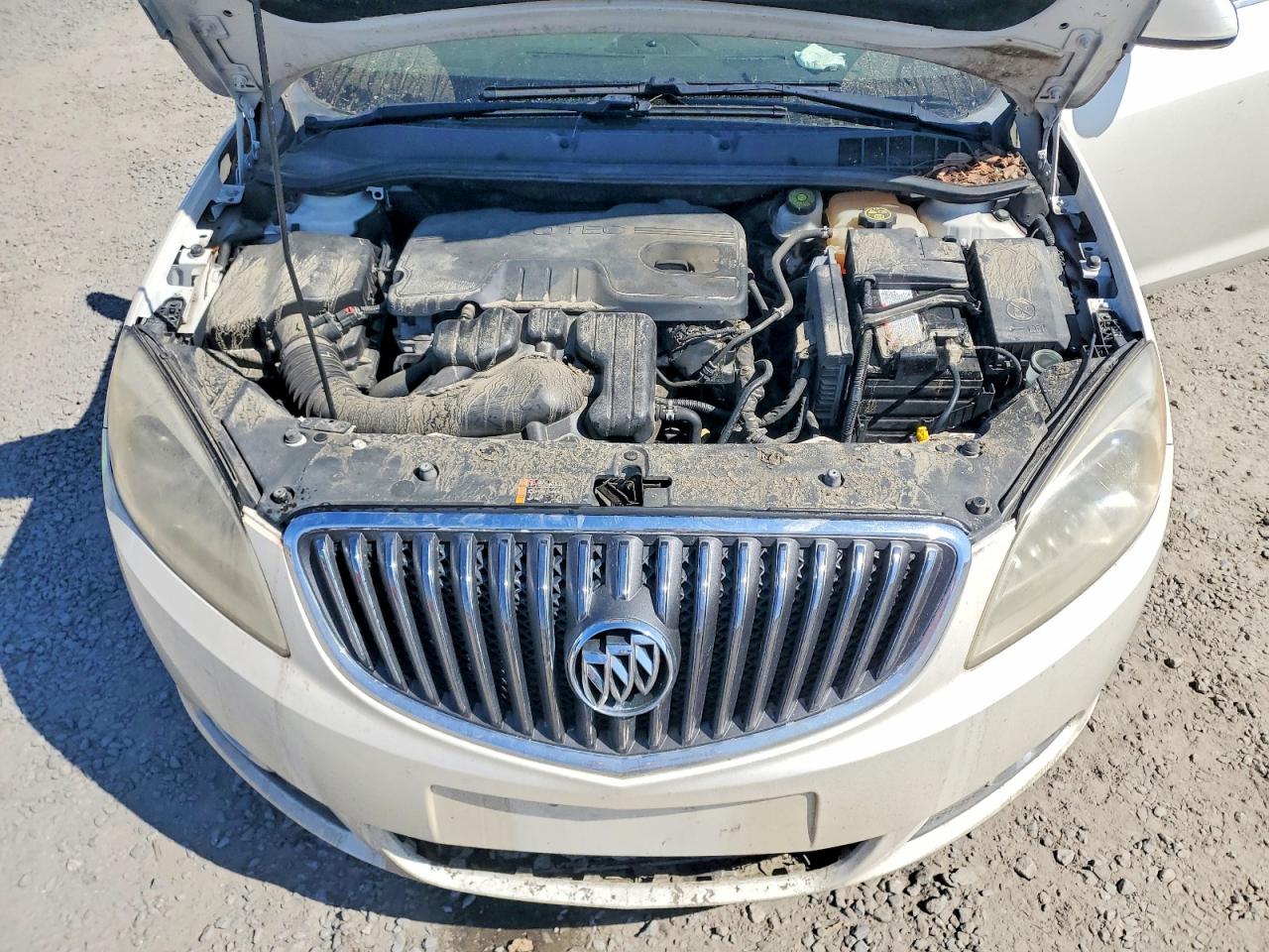 2013 Buick Verano Beige vin: 1G4PS5SK7D4223571