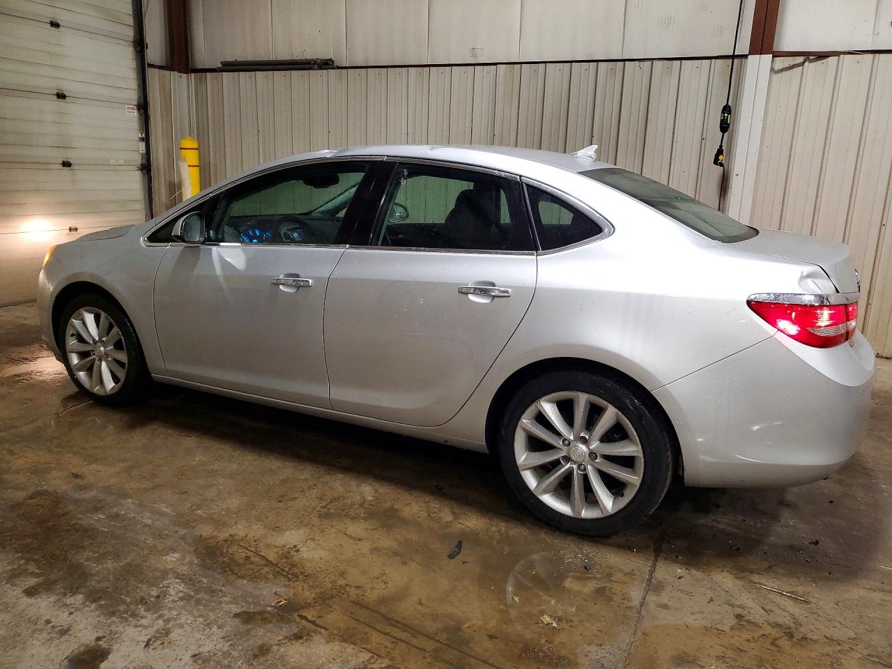 2014 Buick Verano Silver vin: 1G4PS5SK7E4239254