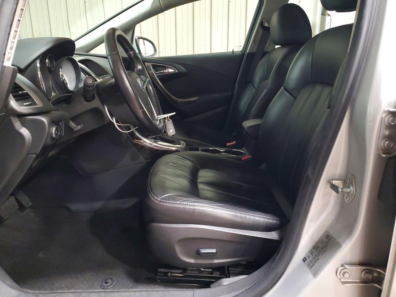 2014 Buick Verano Silver vin: 1G4PS5SK7E4239254