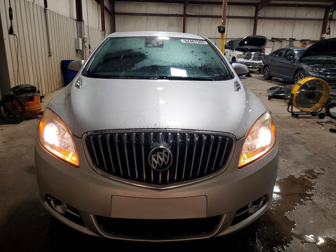 2014 Buick Verano Silver vin: 1G4PS5SK7E4239254