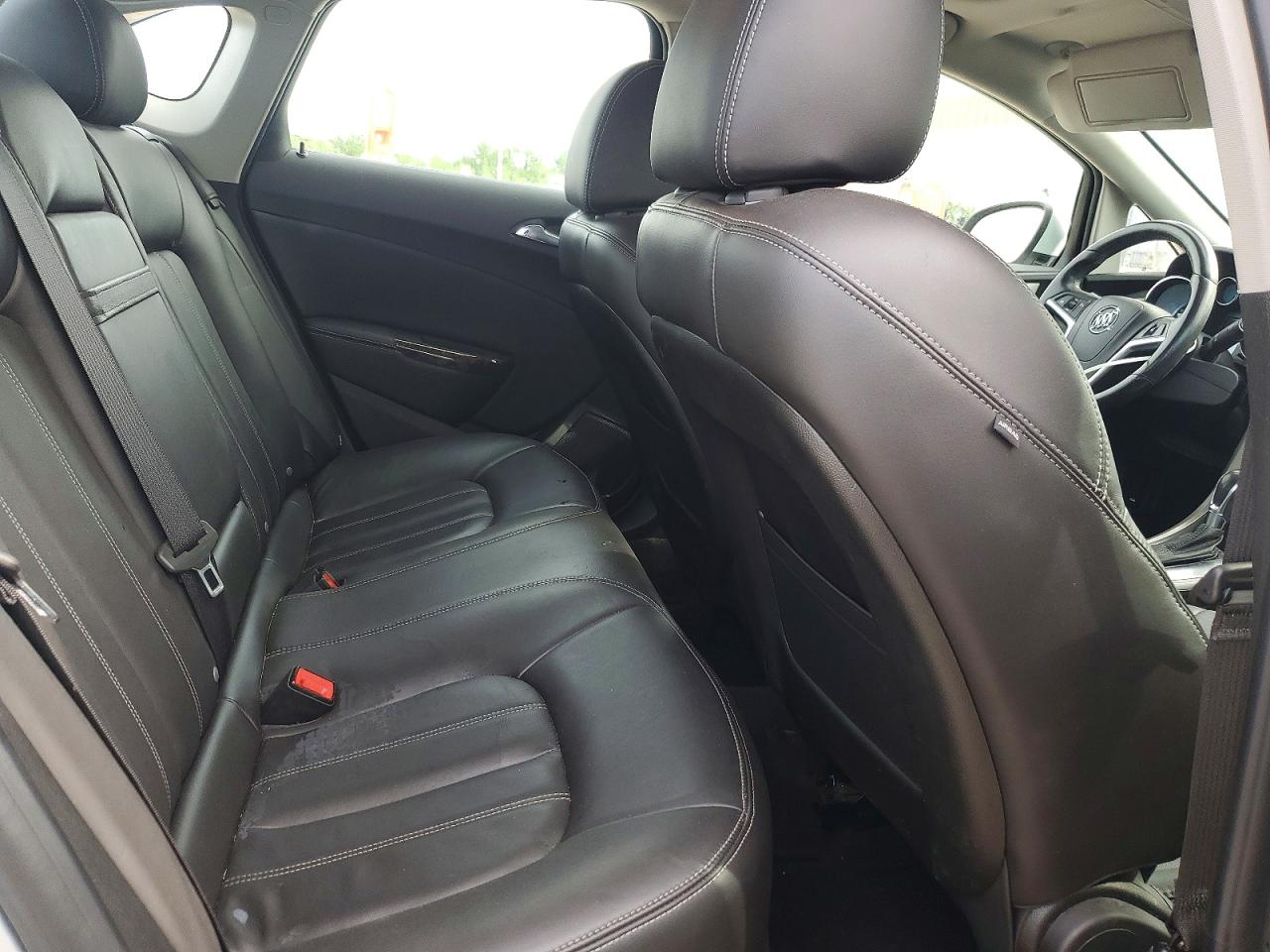 2012 Buick Verano Silver vin: 1G4PS5SK8C4230401