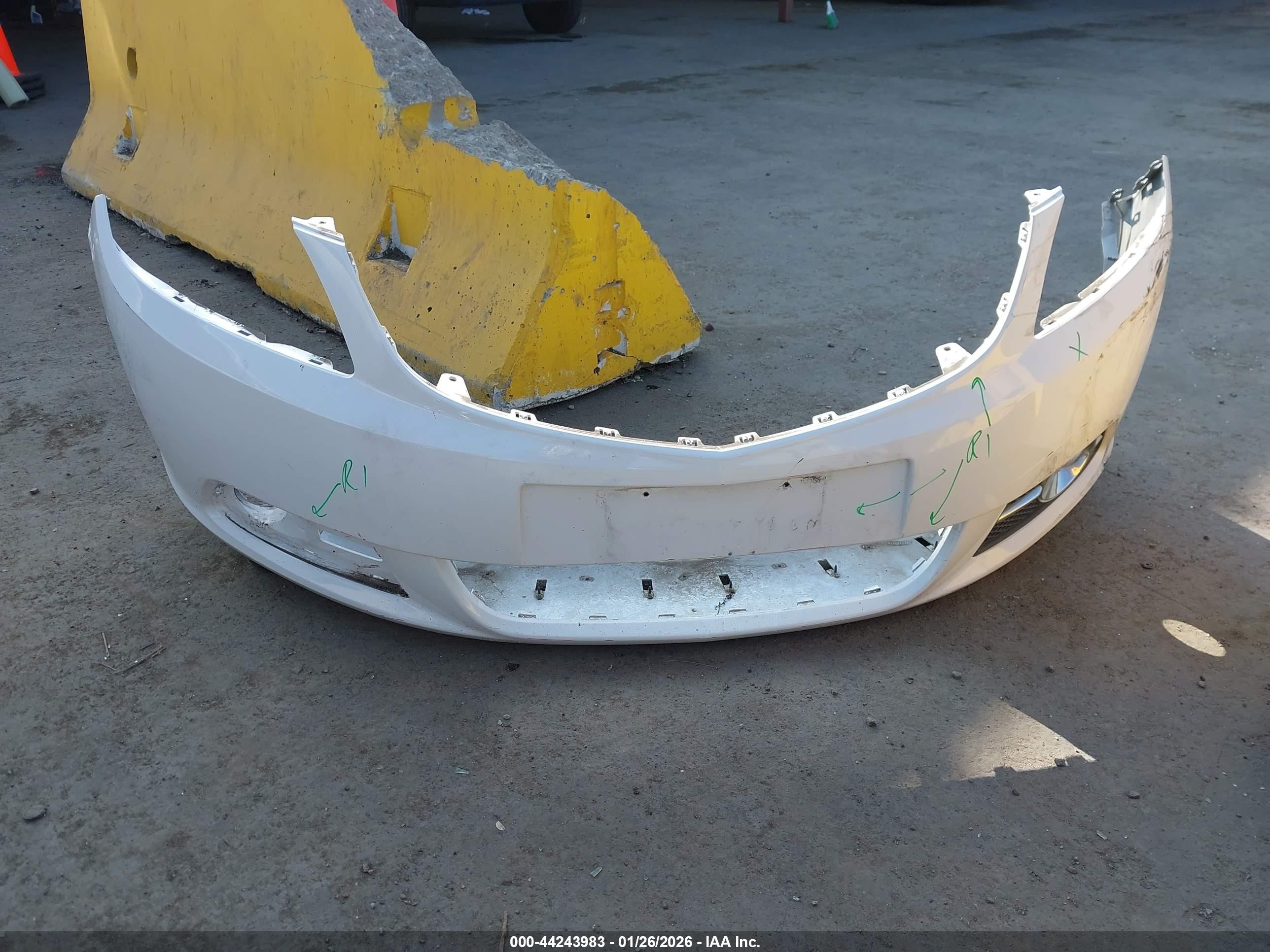 2013 Buick Verano Leather Group White vin: 1G4PS5SK8D4203135