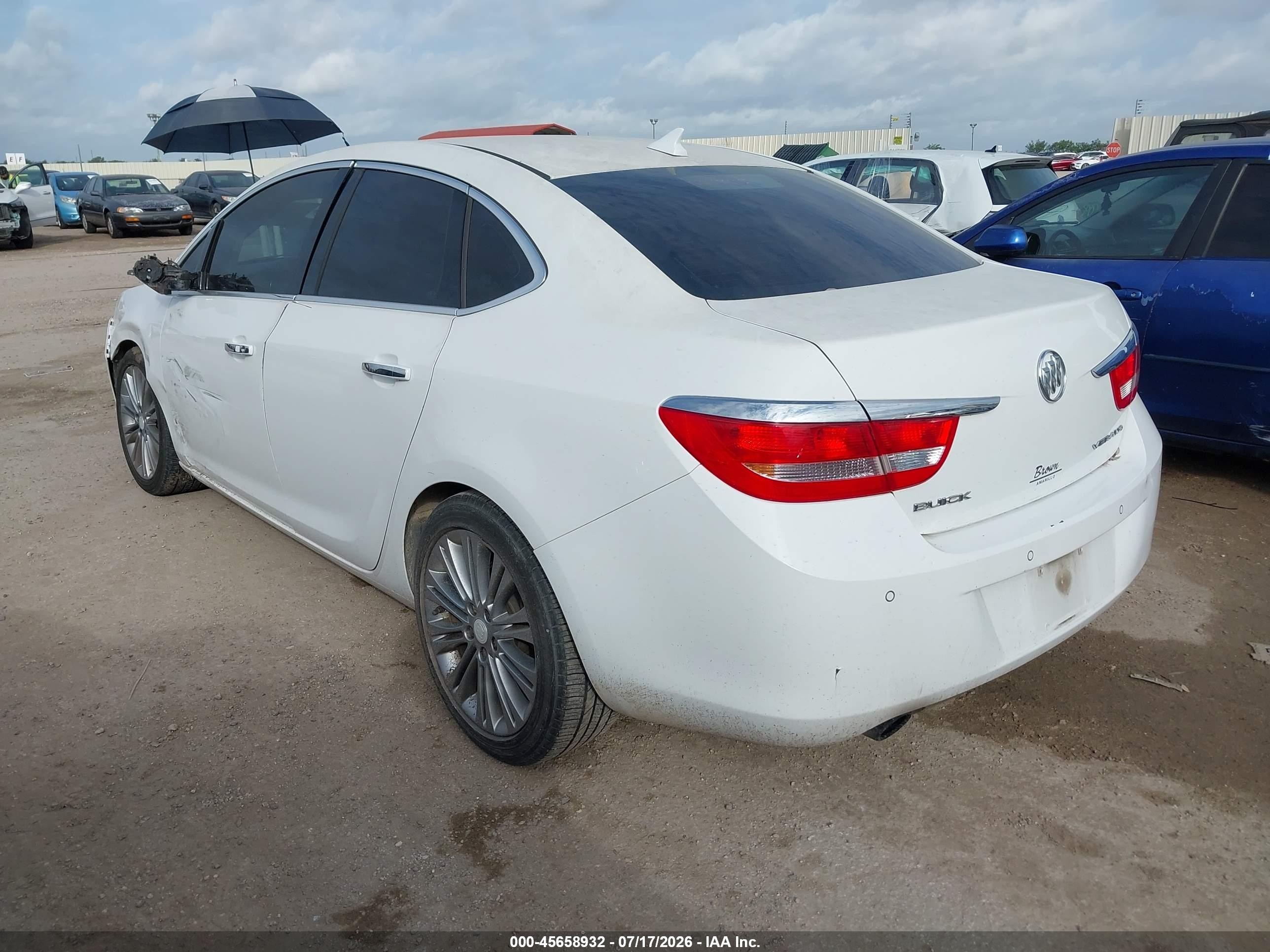 2012 Buick Verano Leather Group White vin: 1G4PS5SK9C4200856