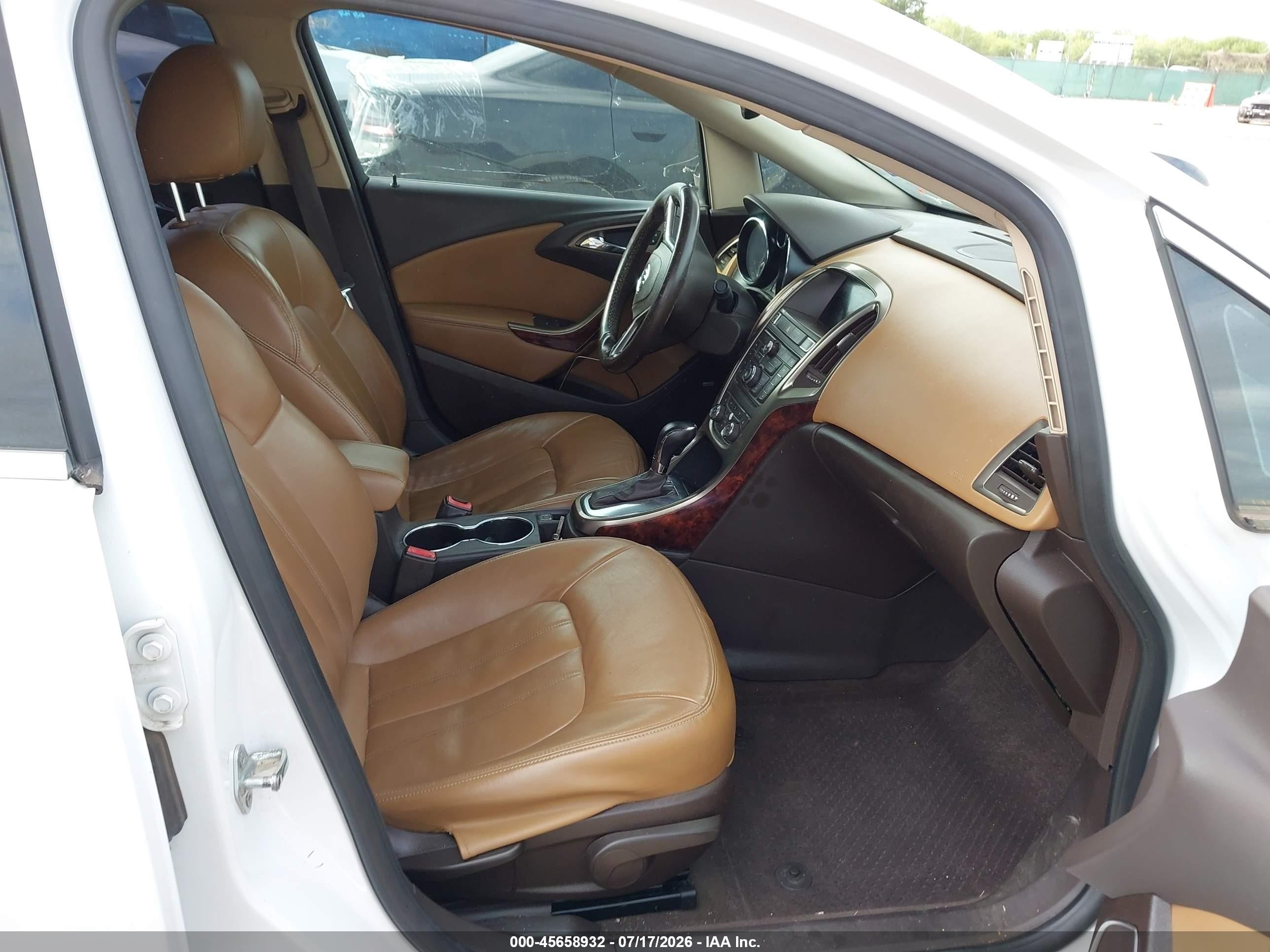 2012 Buick Verano Leather Group White vin: 1G4PS5SK9C4200856