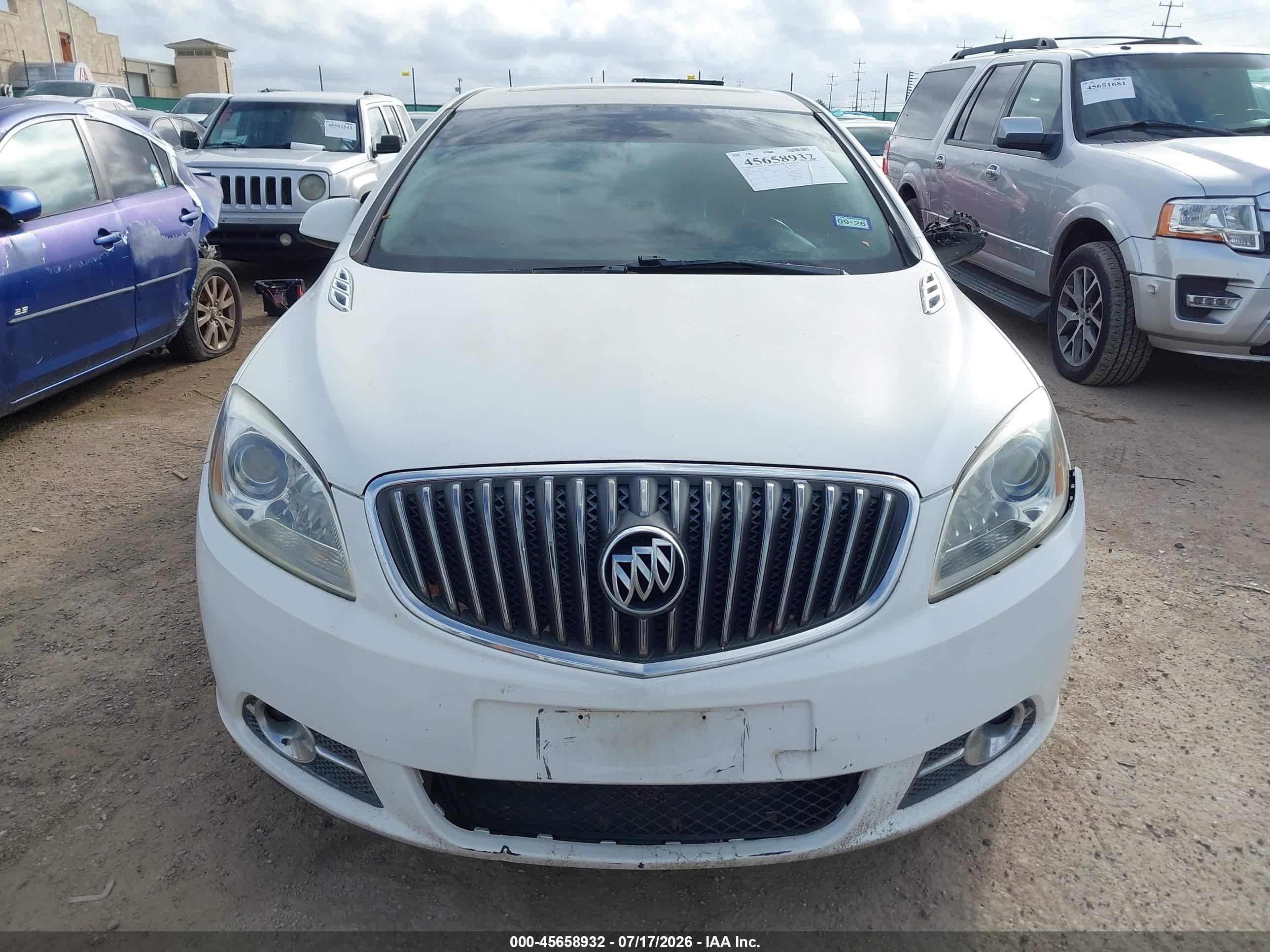 2012 Buick Verano Leather Group White vin: 1G4PS5SK9C4200856