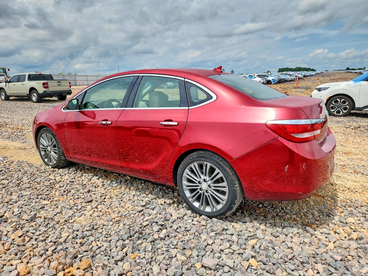 2012 Buick Verano Red vin: 1G4PS5SKXC4153403