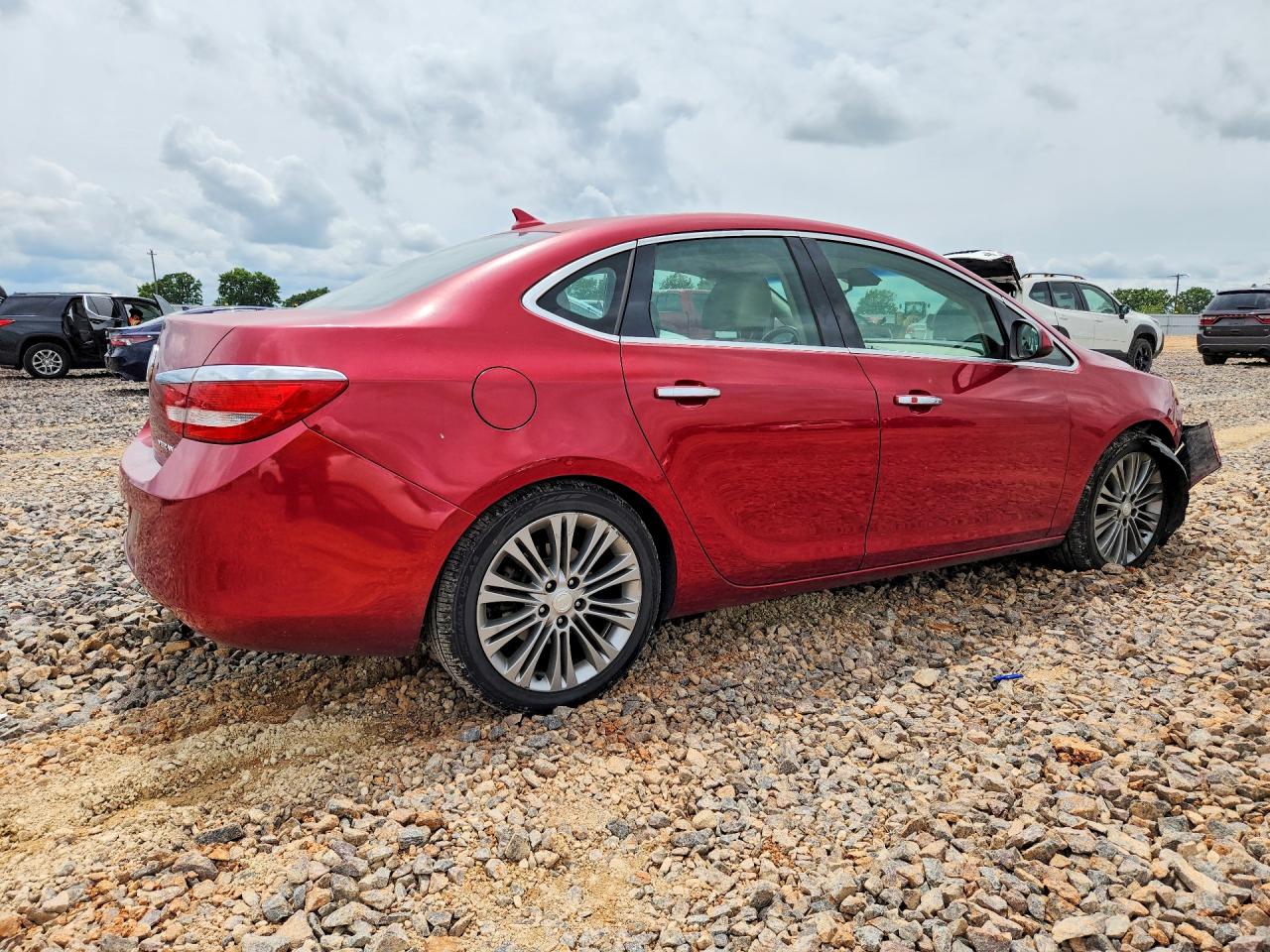 2012 Buick Verano Red vin: 1G4PS5SKXC4153403