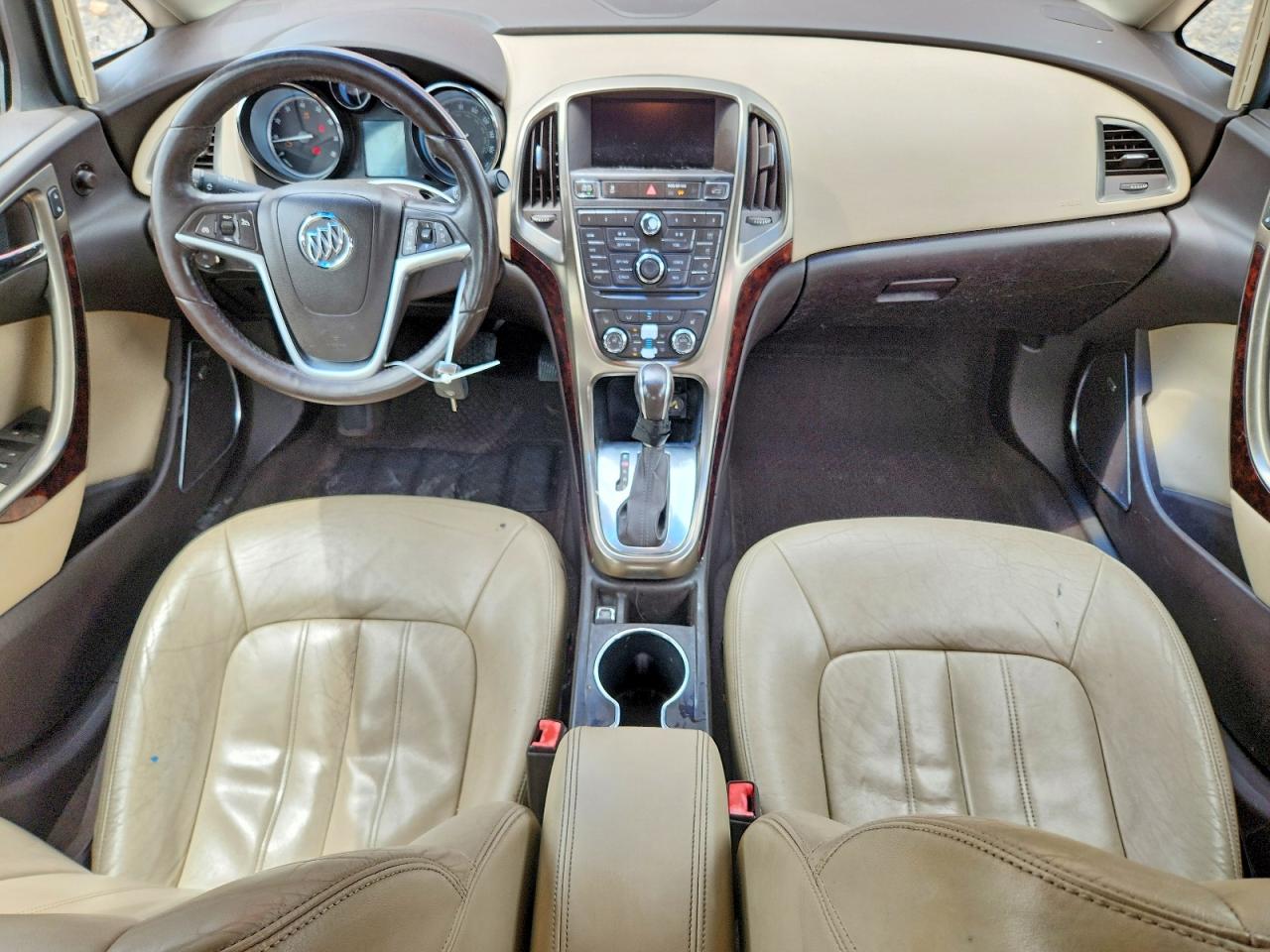 2012 Buick Verano Red vin: 1G4PS5SKXC4153403
