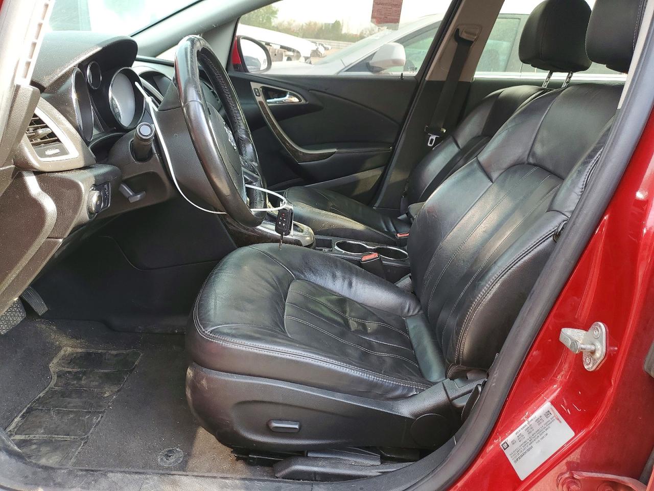 2013 Buick Verano Red vin: 1G4PS5SKXD4108804
