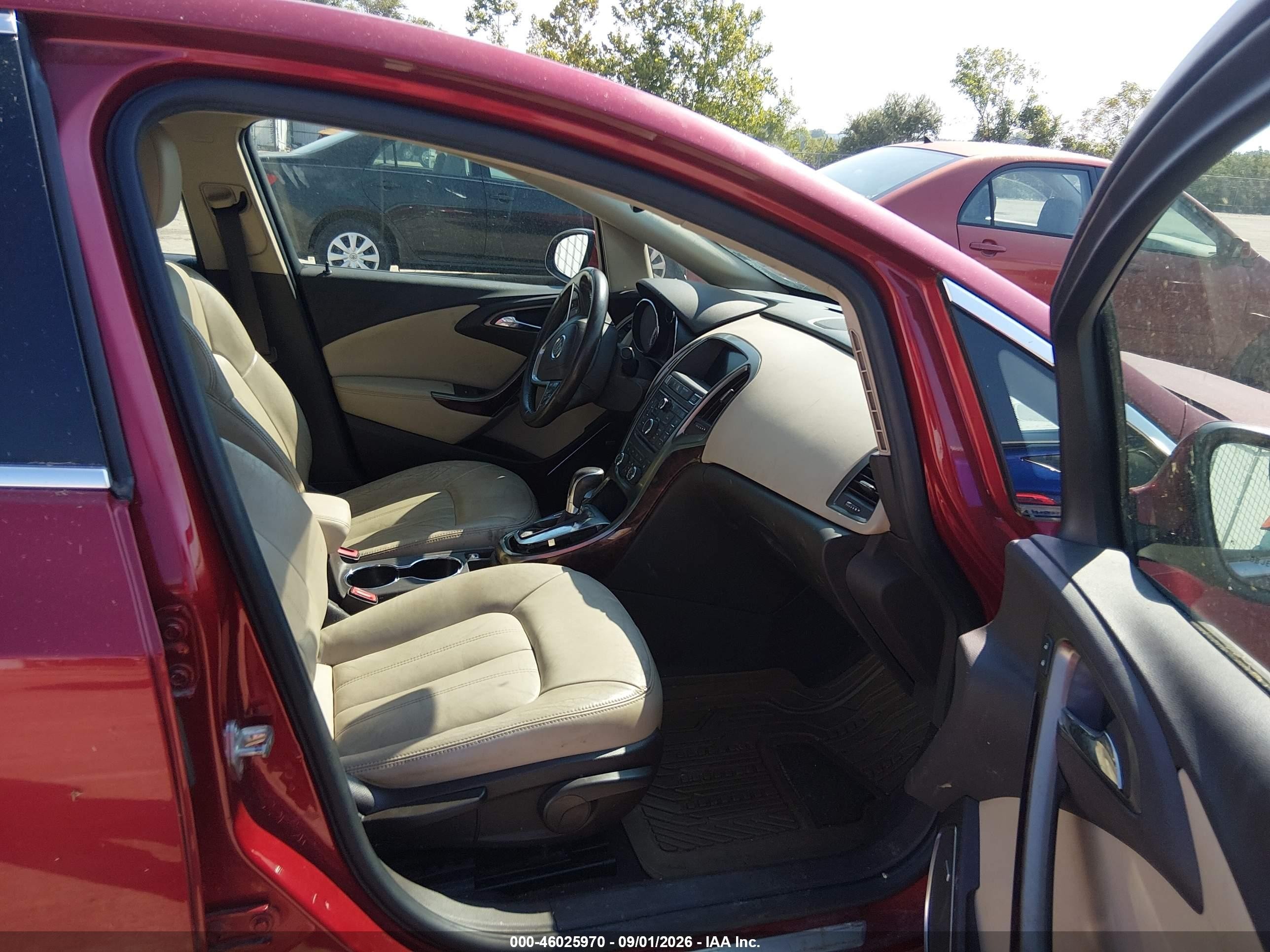 2014 Buick Verano Leather Group Red vin: 1G4PS5SKXE4233254