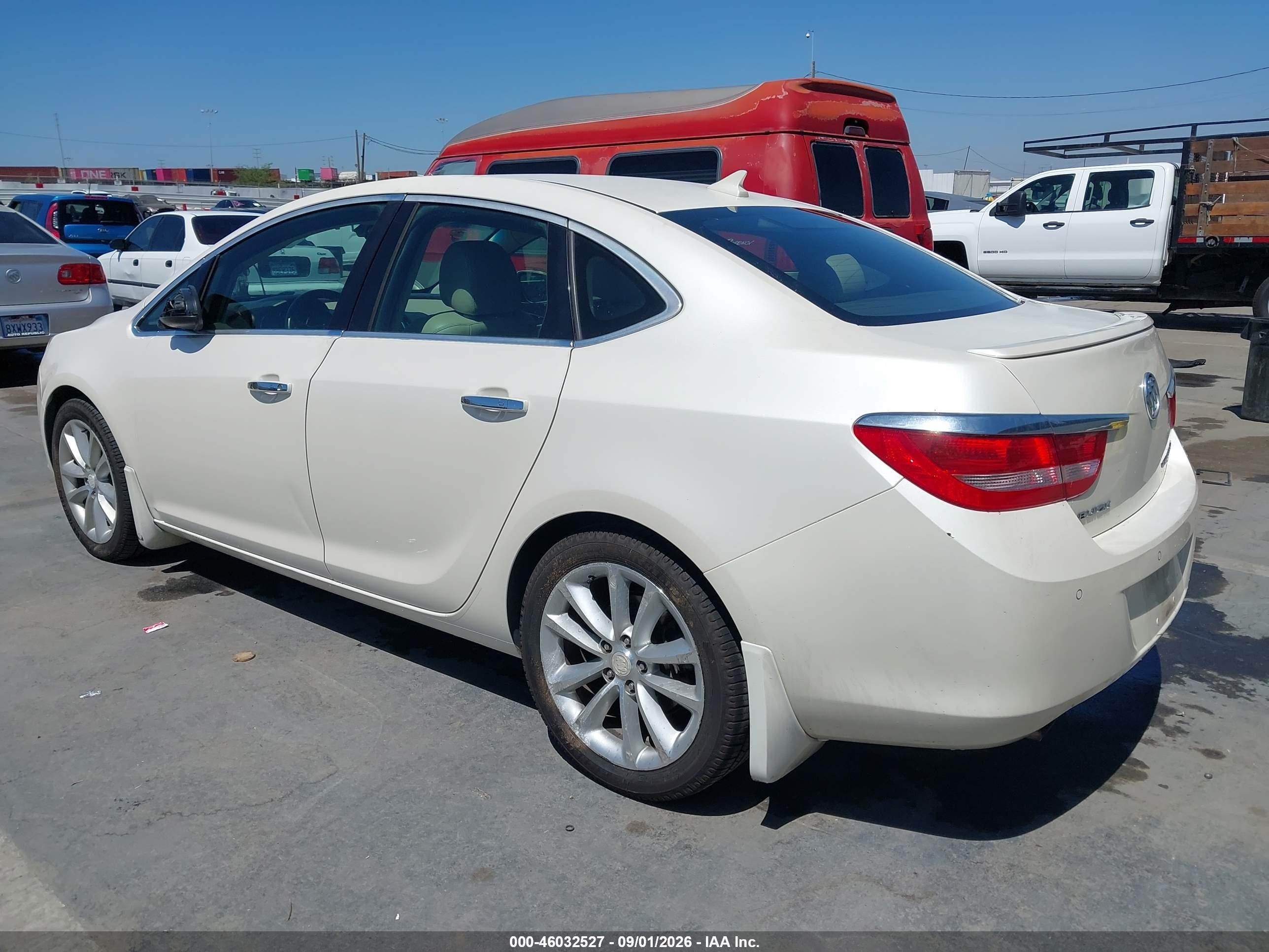 2013 Buick Verano Premium Group White vin: 1G4PT5SV0D4255947