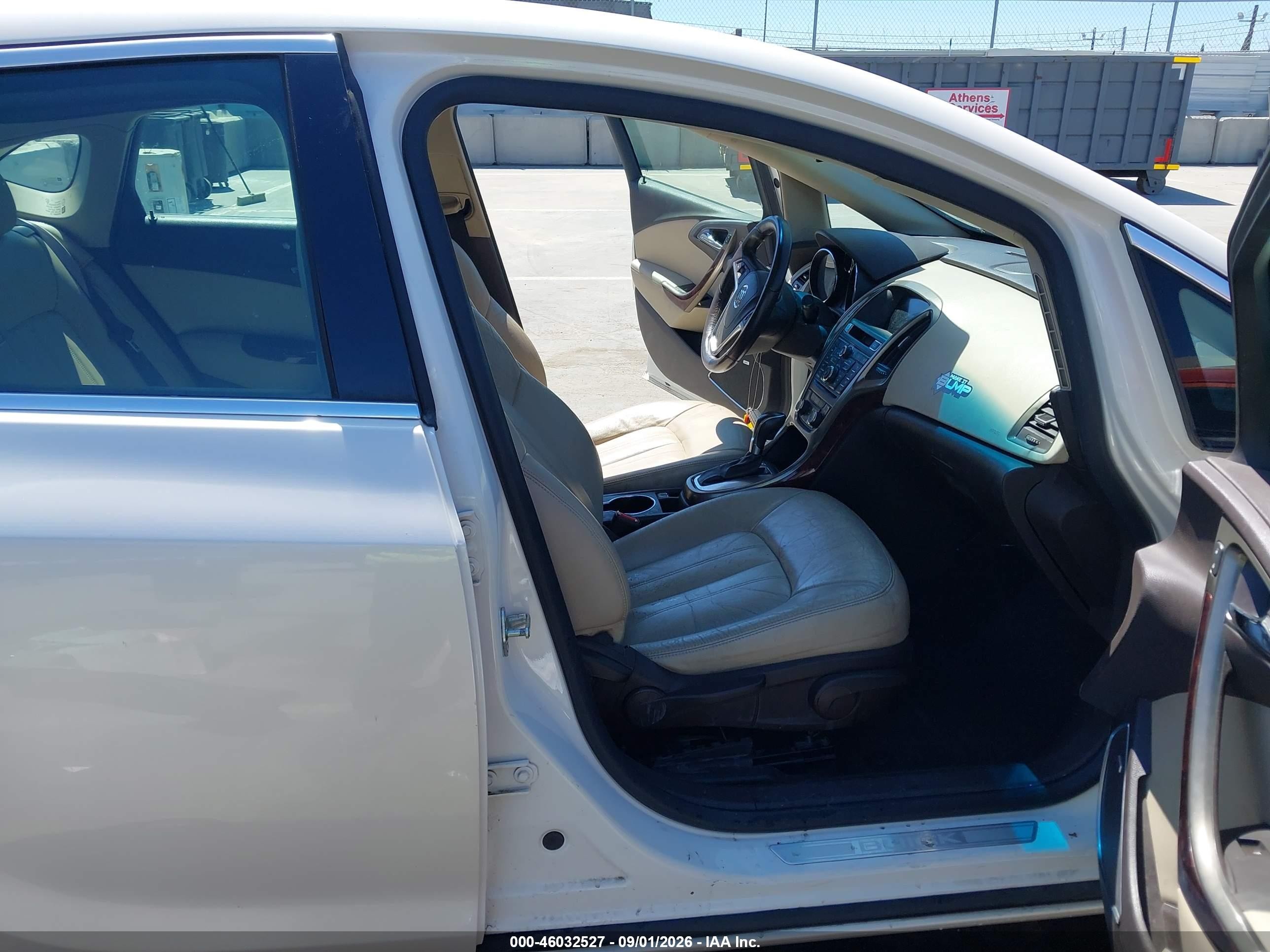 2013 Buick Verano Premium Group White vin: 1G4PT5SV0D4255947