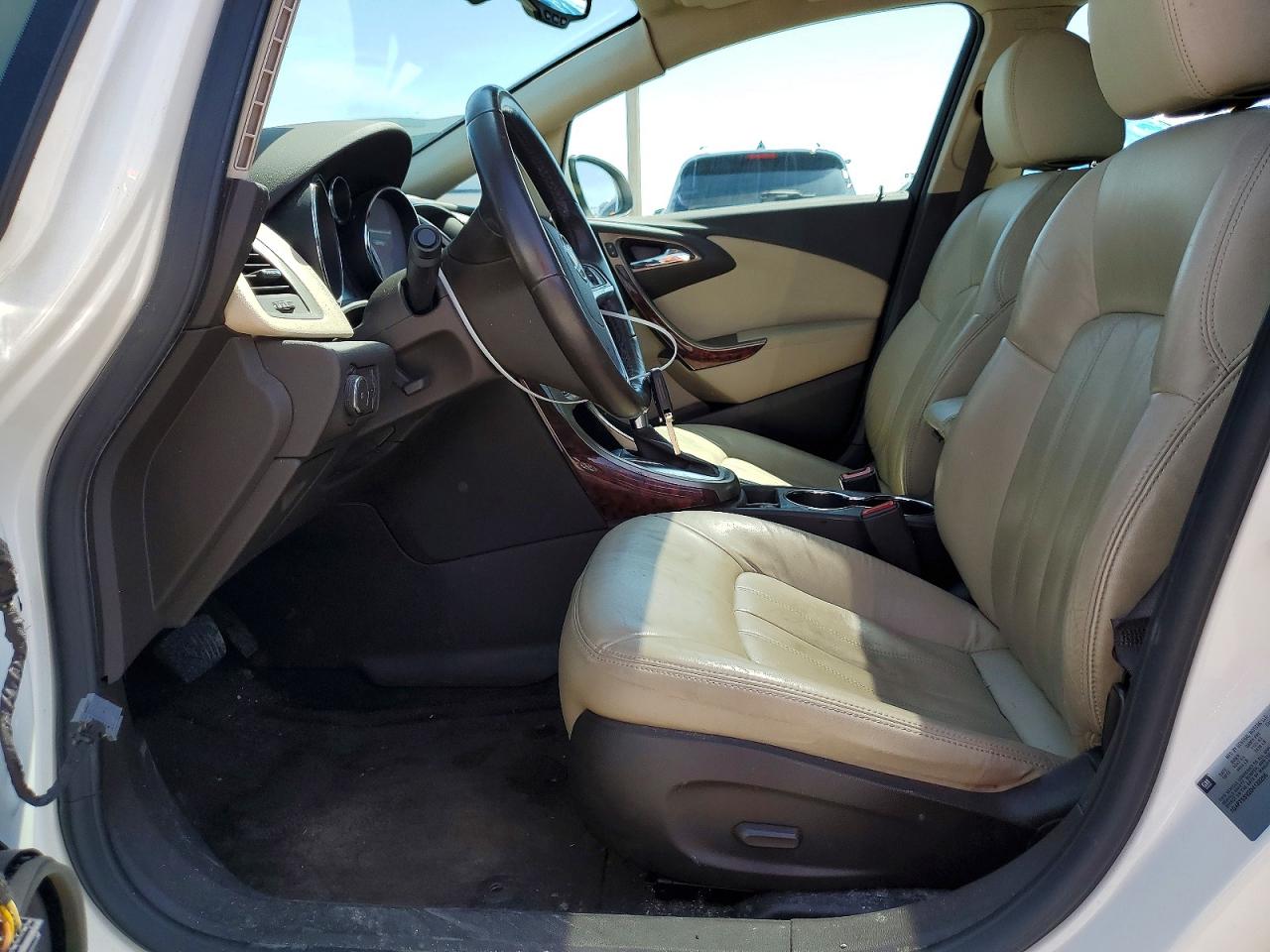 2013 Buick Verano Premium White vin: 1G4PT5SV2D4138256