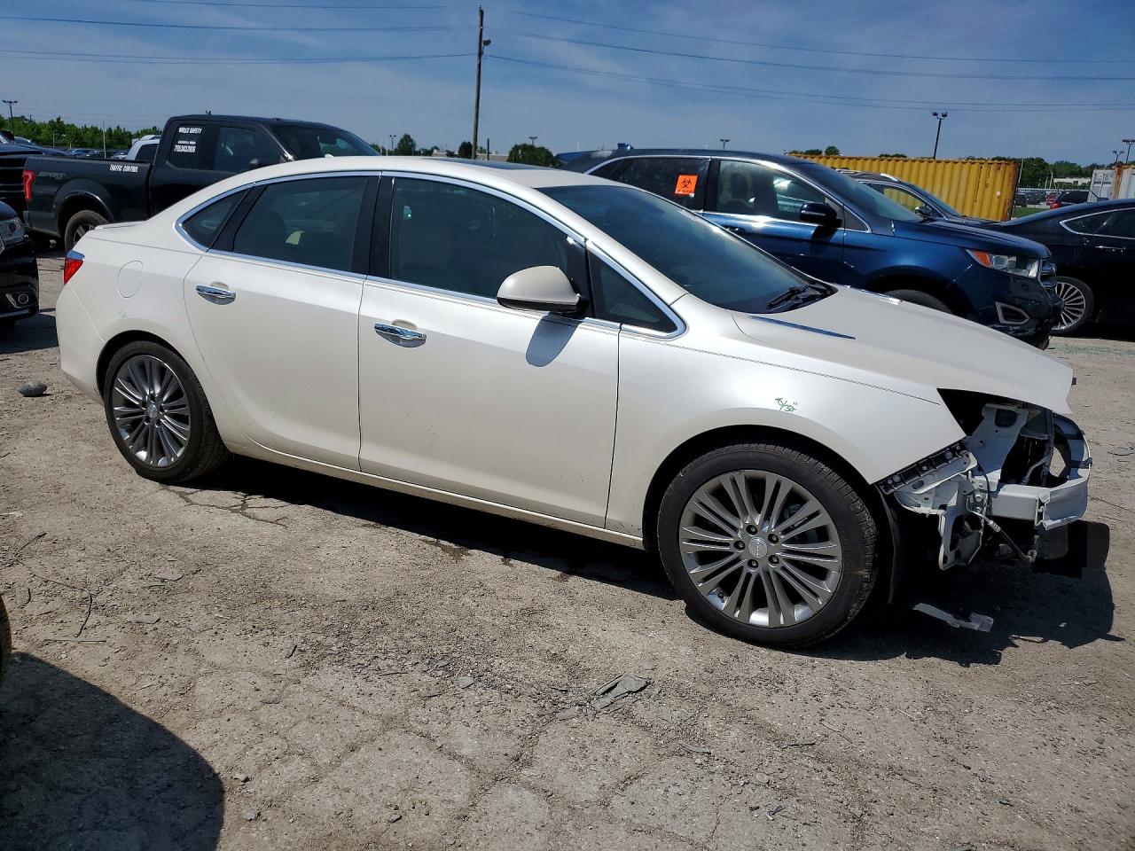 2013 Buick Verano Premium White vin: 1G4PT5SV2D4138256