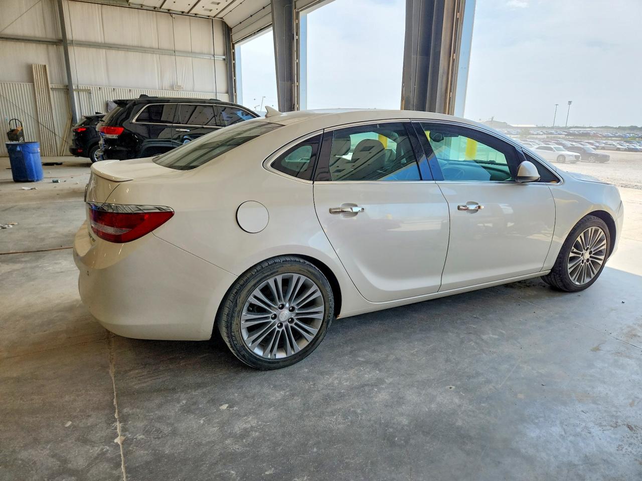 2013 Buick Verano Premium White vin: 1G4PT5SV2D4157907