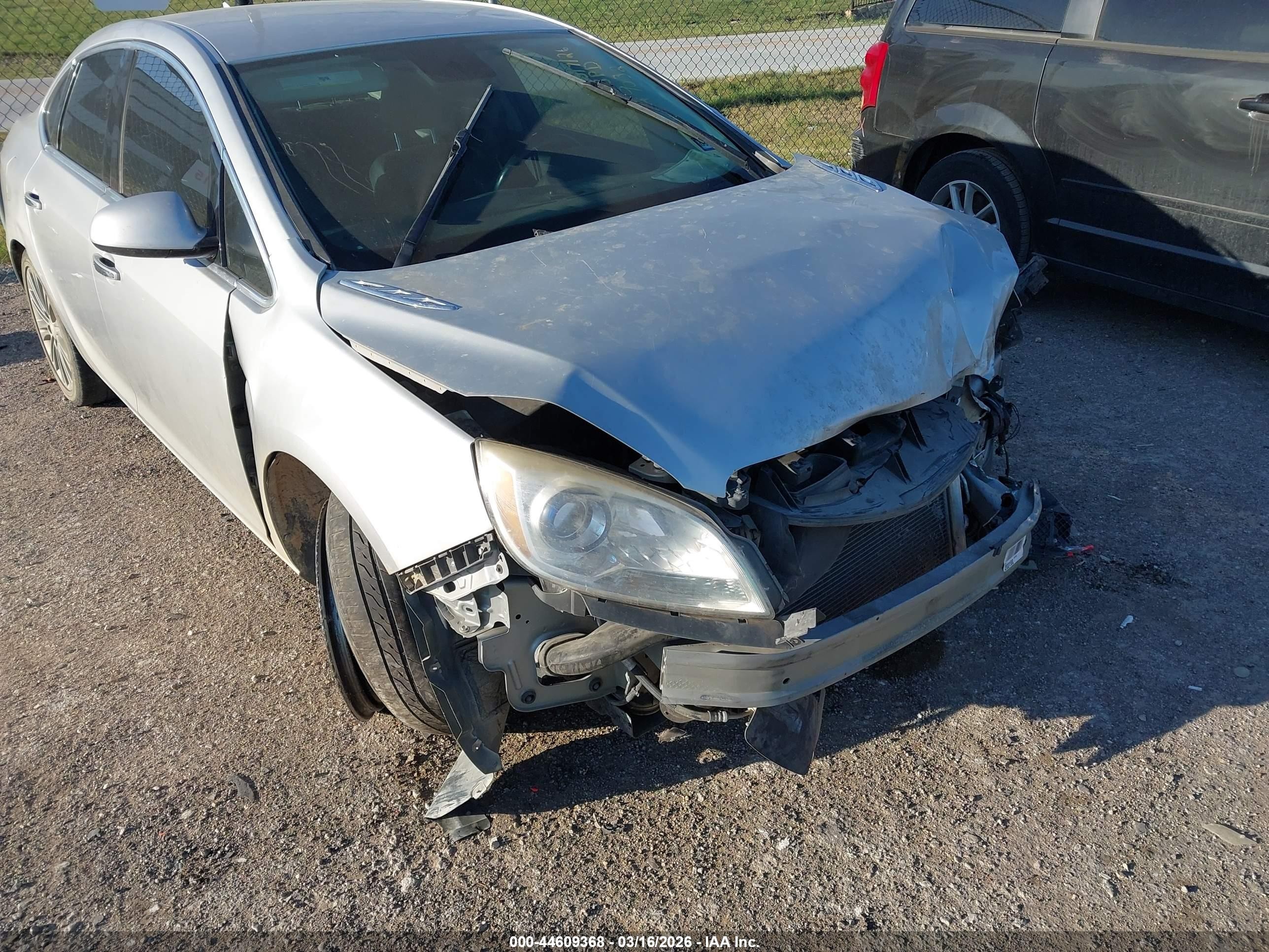 2013 Buick Verano Premium Group Серебряный vin: 1G4PT5SV2D4168387