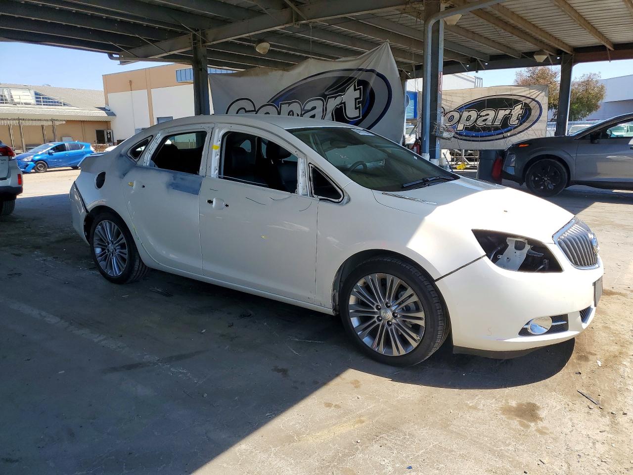 2014 Buick Verano Premium Белый vin: 1G4PT5SV2E4114895